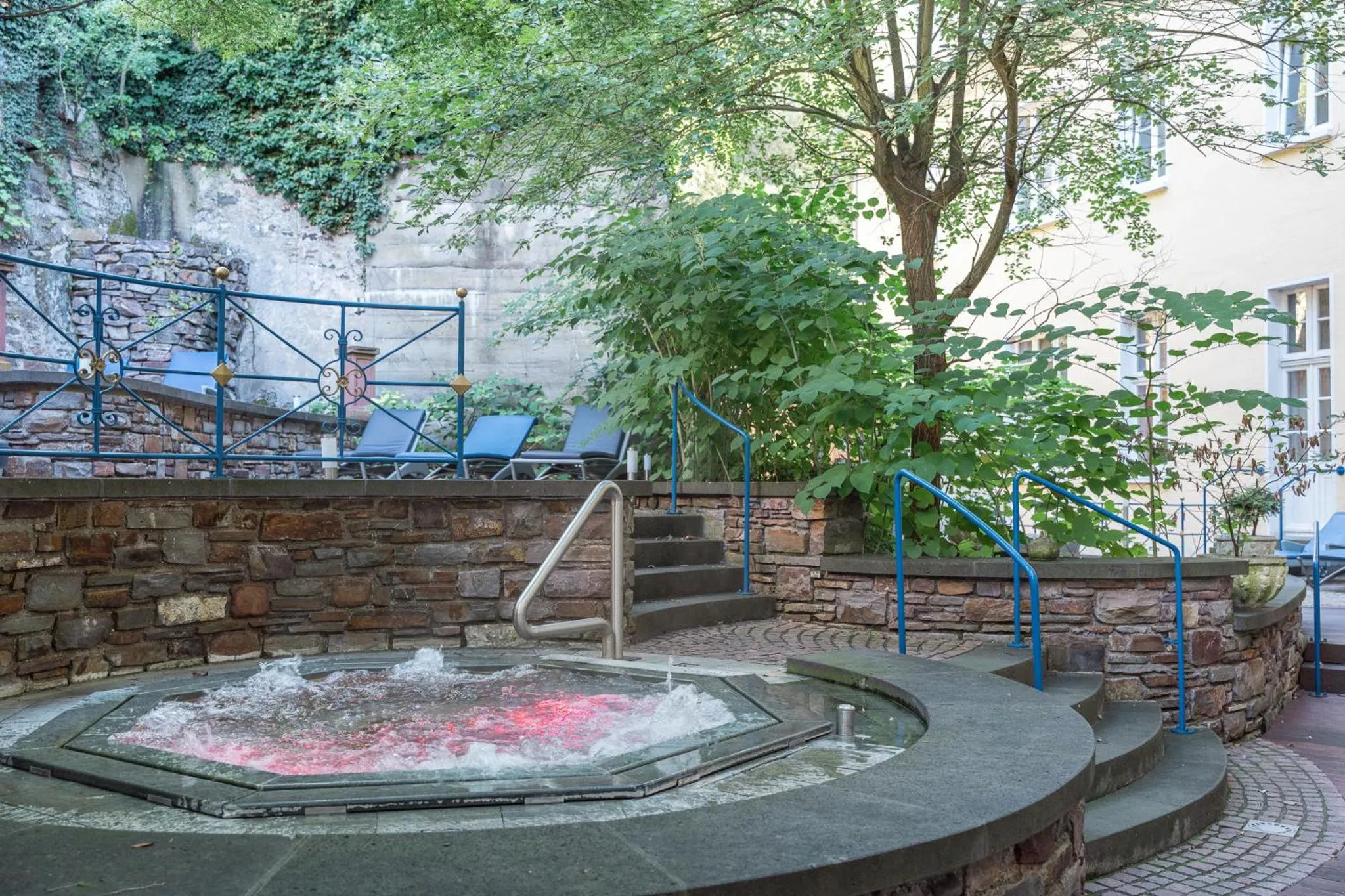 Hot Tub in Häcker's Hotel