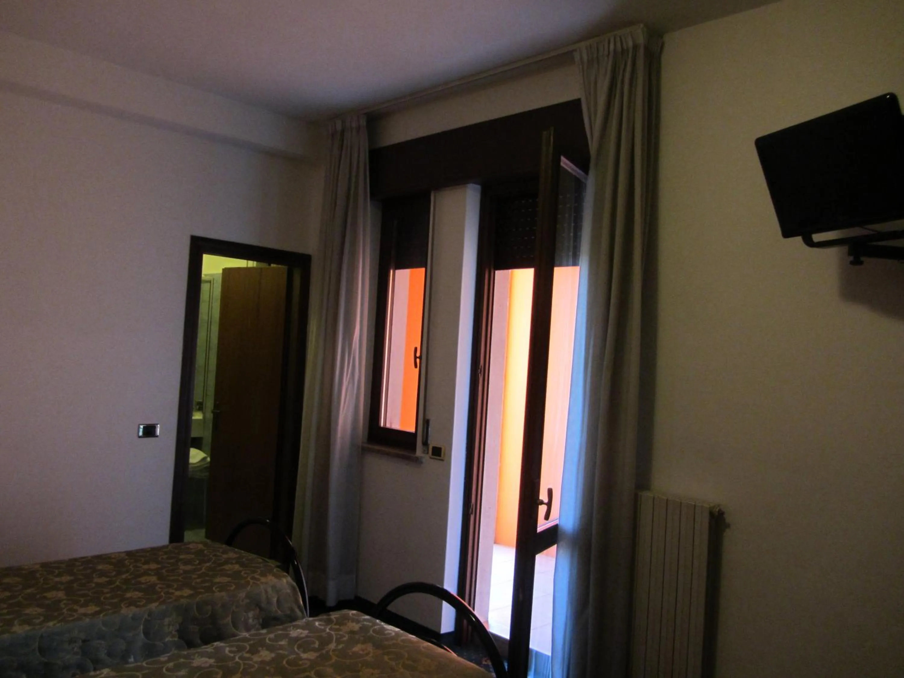 Photo of the whole room, Bed in Hotel Green castellani