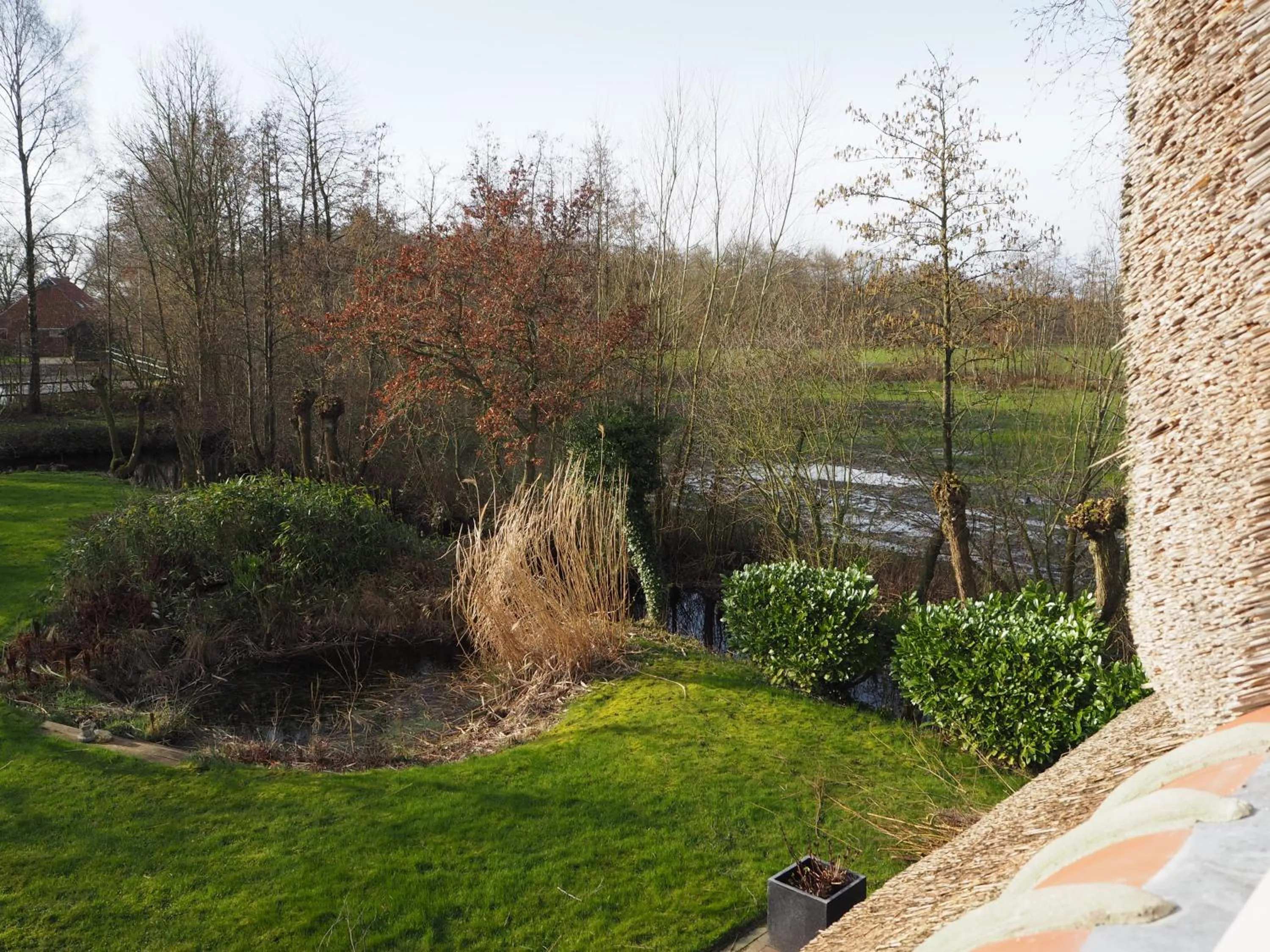 Garden view in Bed & Brochje Burgum