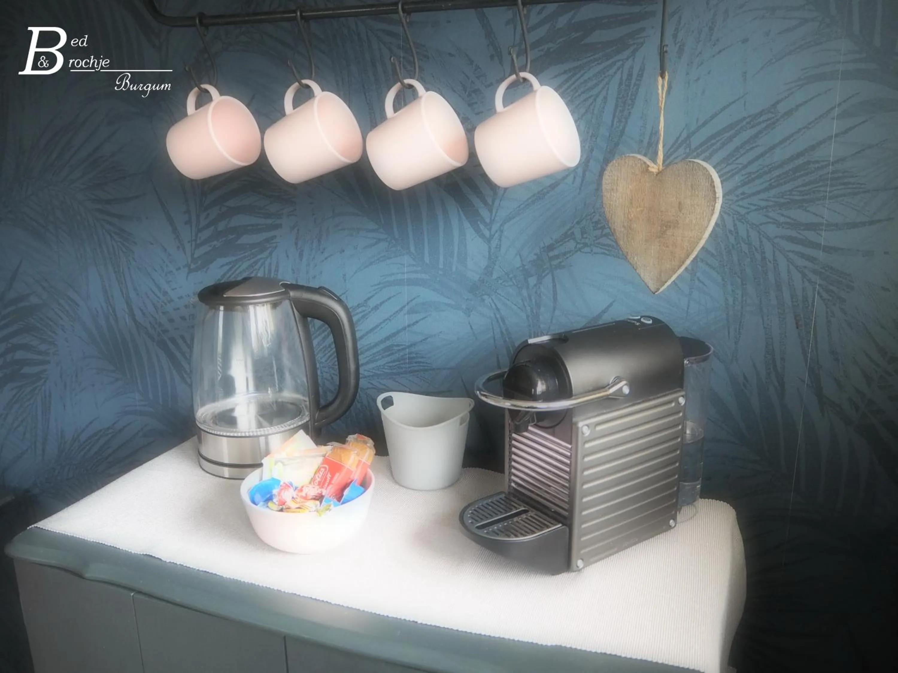 Coffee/tea facilities in Bed & Brochje Burgum