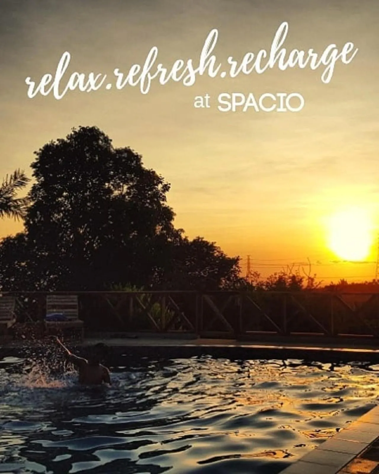 Swimming pool in Spacio Caliraya Bed & Breakfast