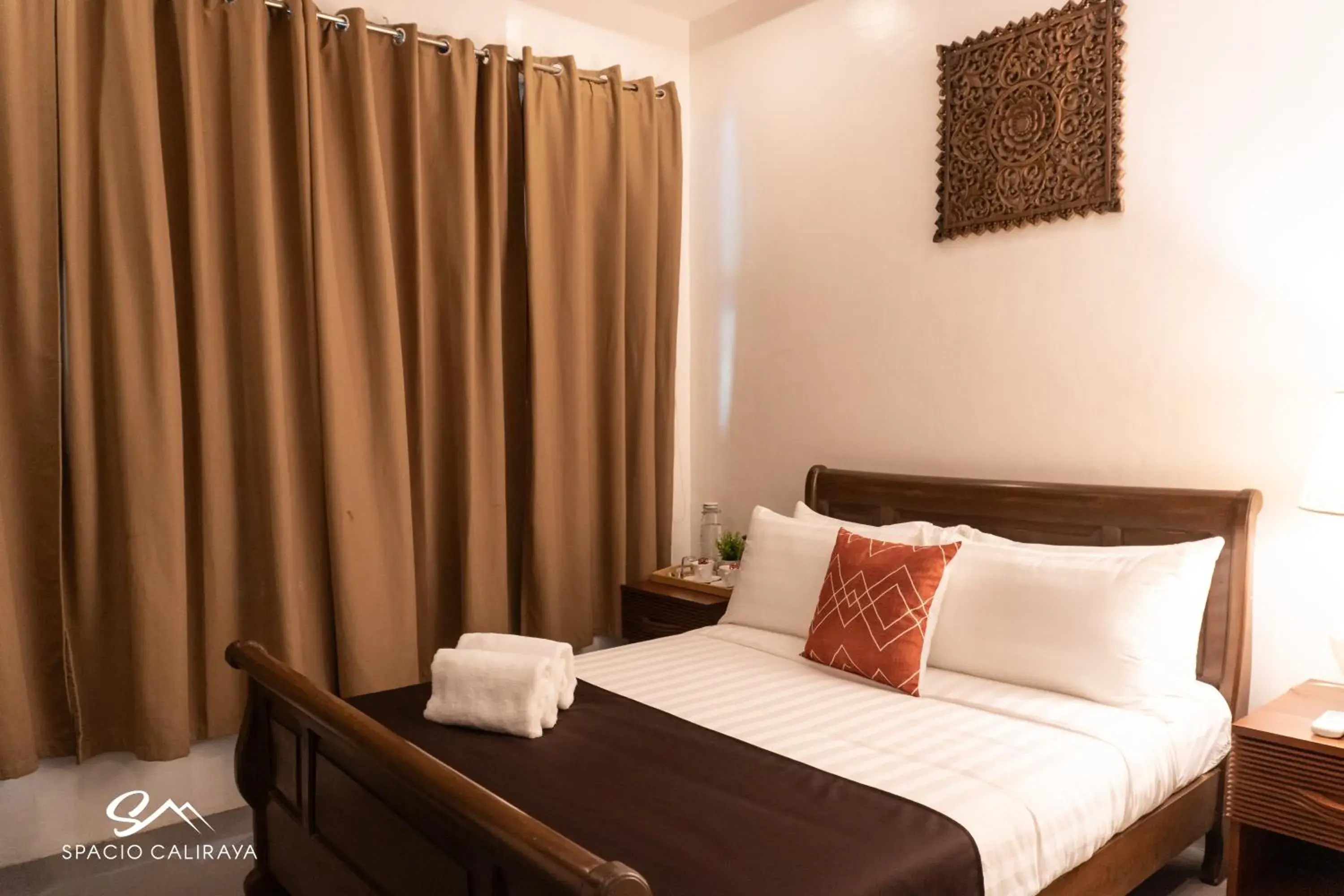 Standard Double Room in Spacio Caliraya Bed & Breakfast Standard Double Room in Spacio Caliraya Bed & Breakfast