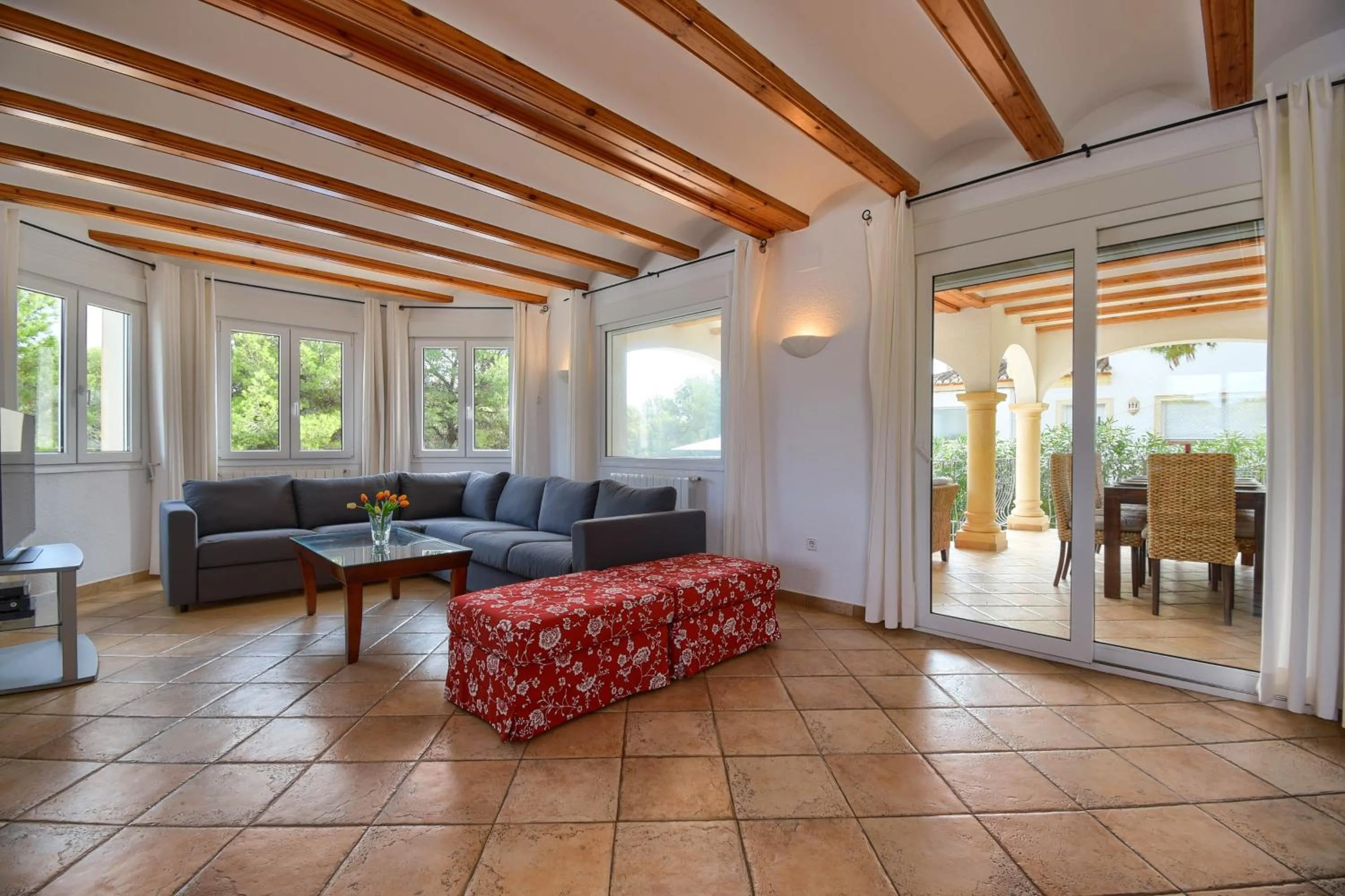 Living room in Anngo Dos by Aguilarent