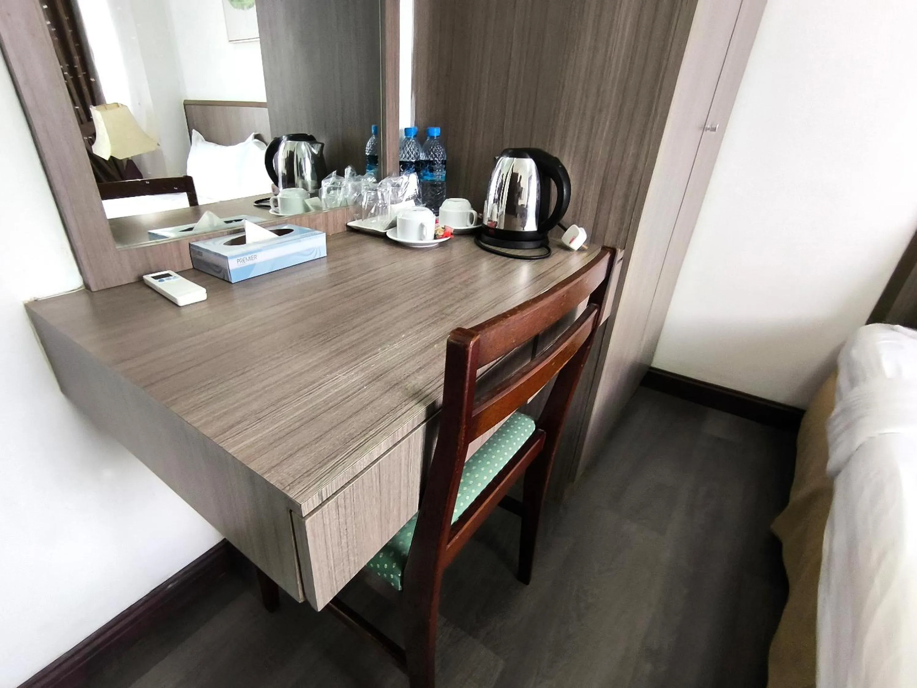 Bedroom in Jubilee Hotel