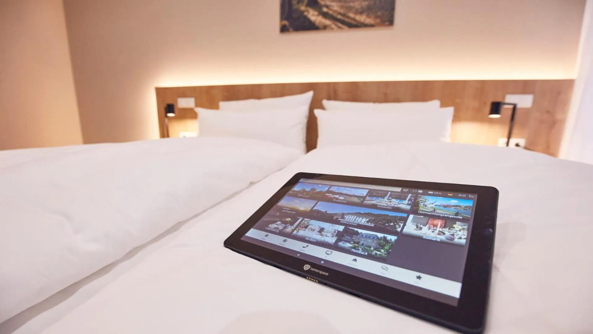 Bed in Seehotel Maria Laach