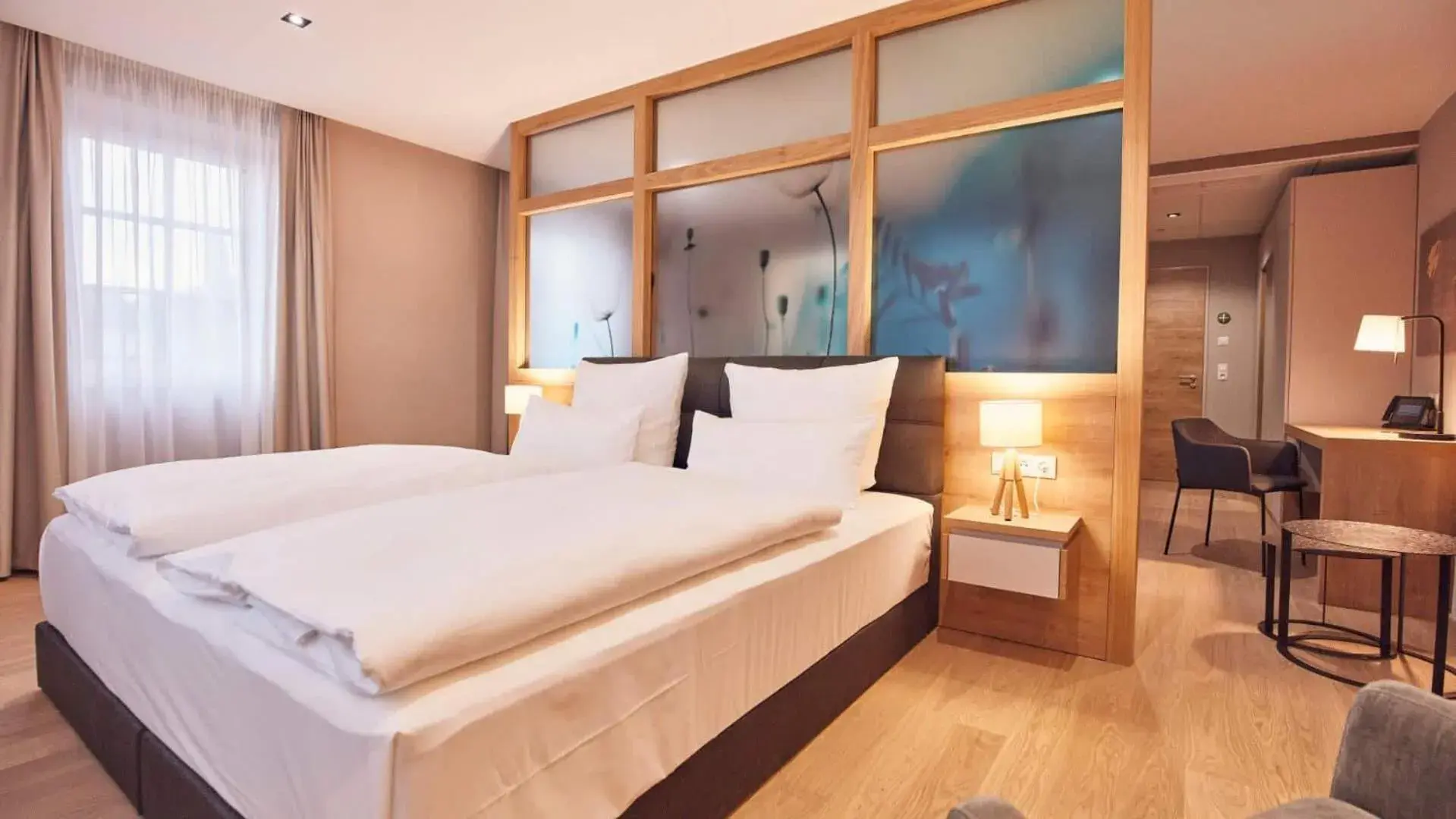 King Room with Lake View in Seehotel Maria Laach King Room with Lake View in Seehotel Maria Laach