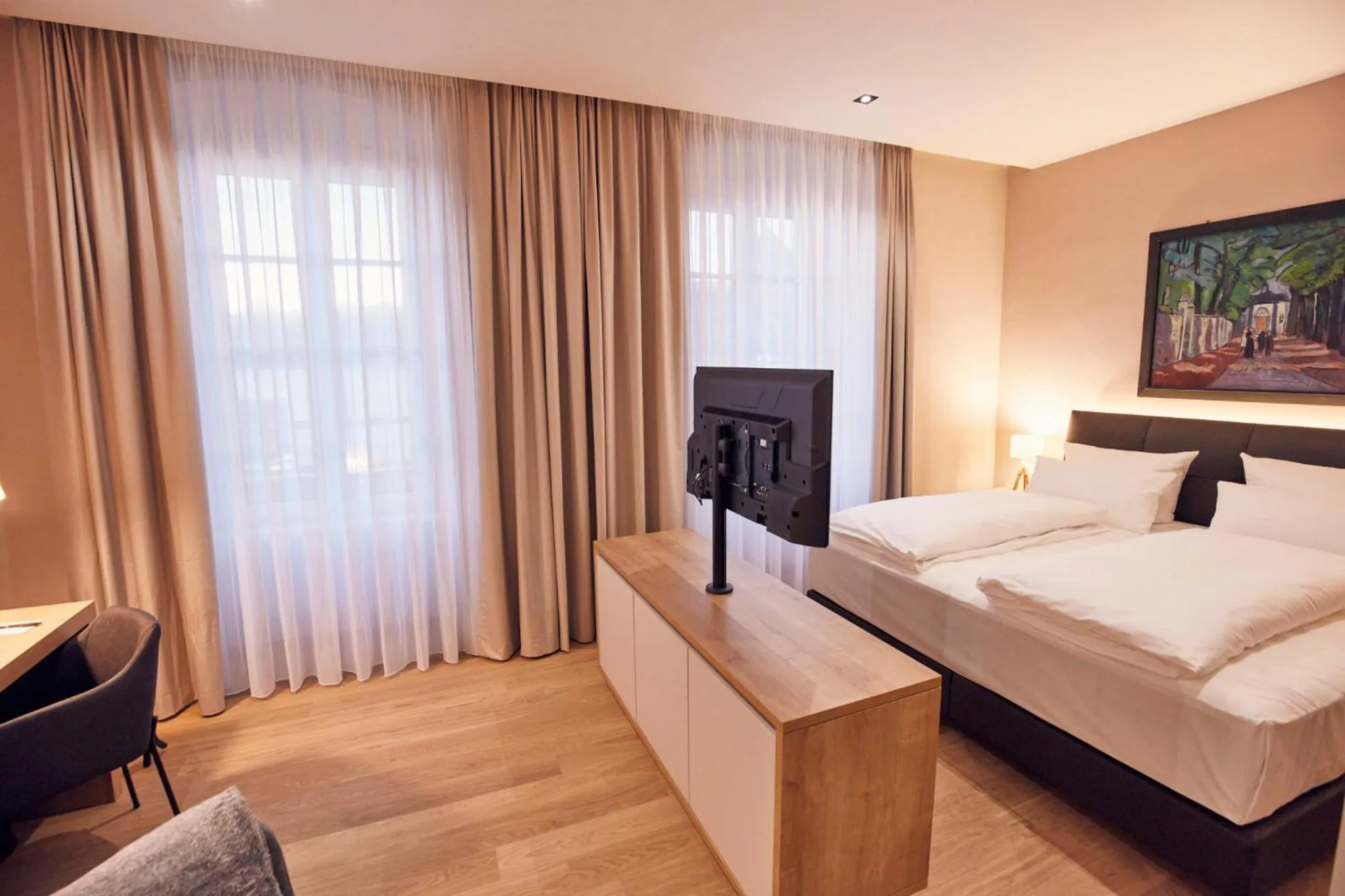 Photo of the whole room, Bed in Seehotel Maria Laach