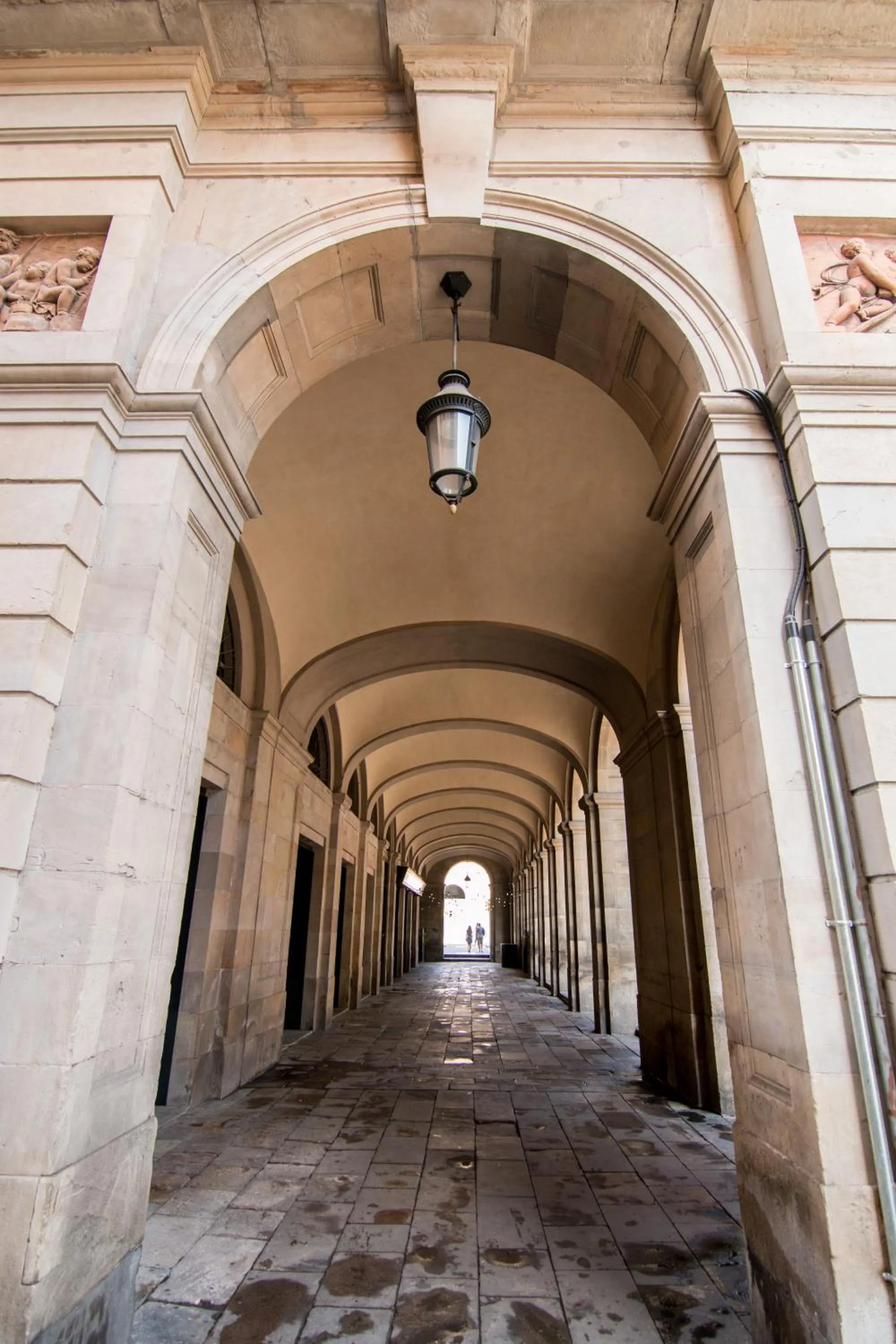 Property building in Som Nit Born