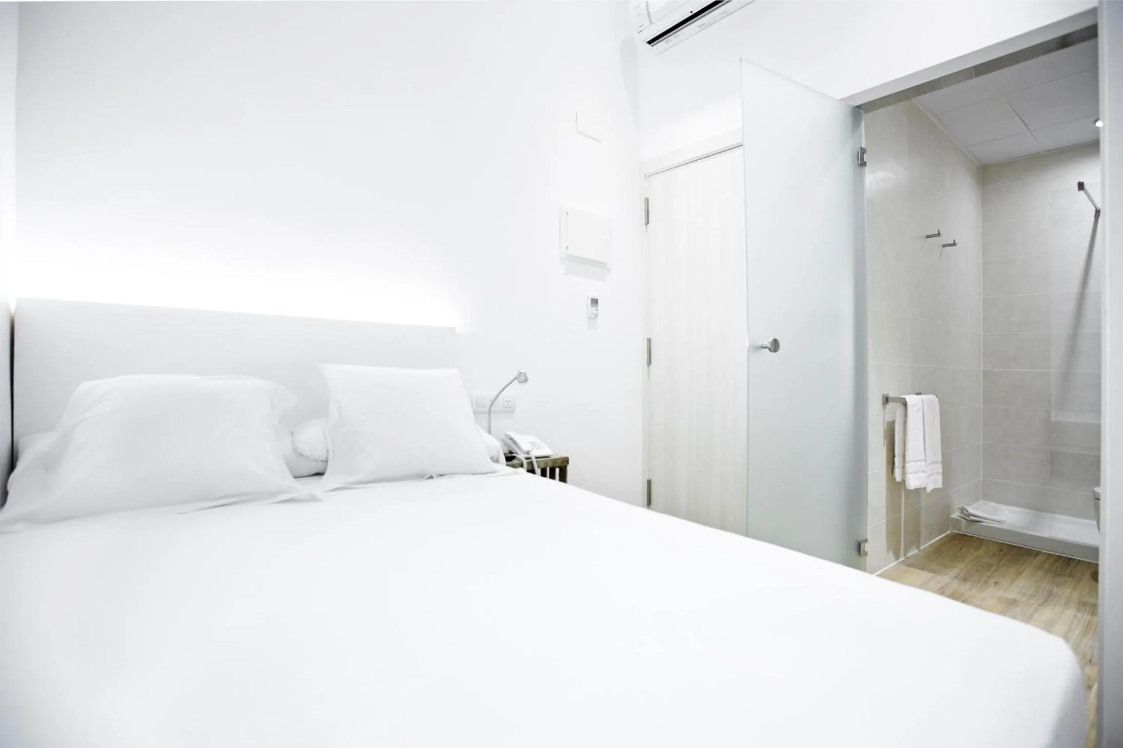 Bedroom, Bed in Som Nit Born