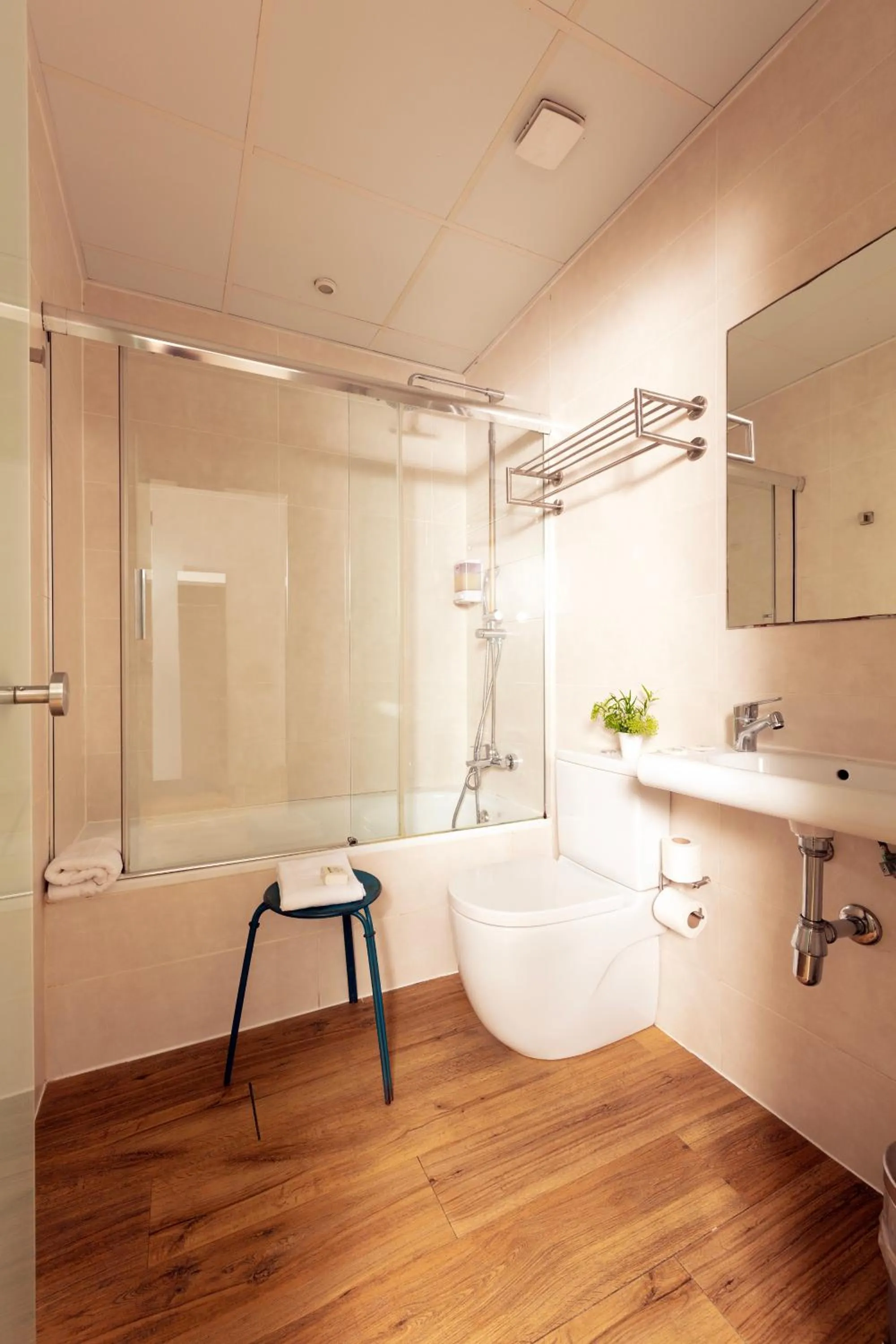 Bathroom in Som Nit Born