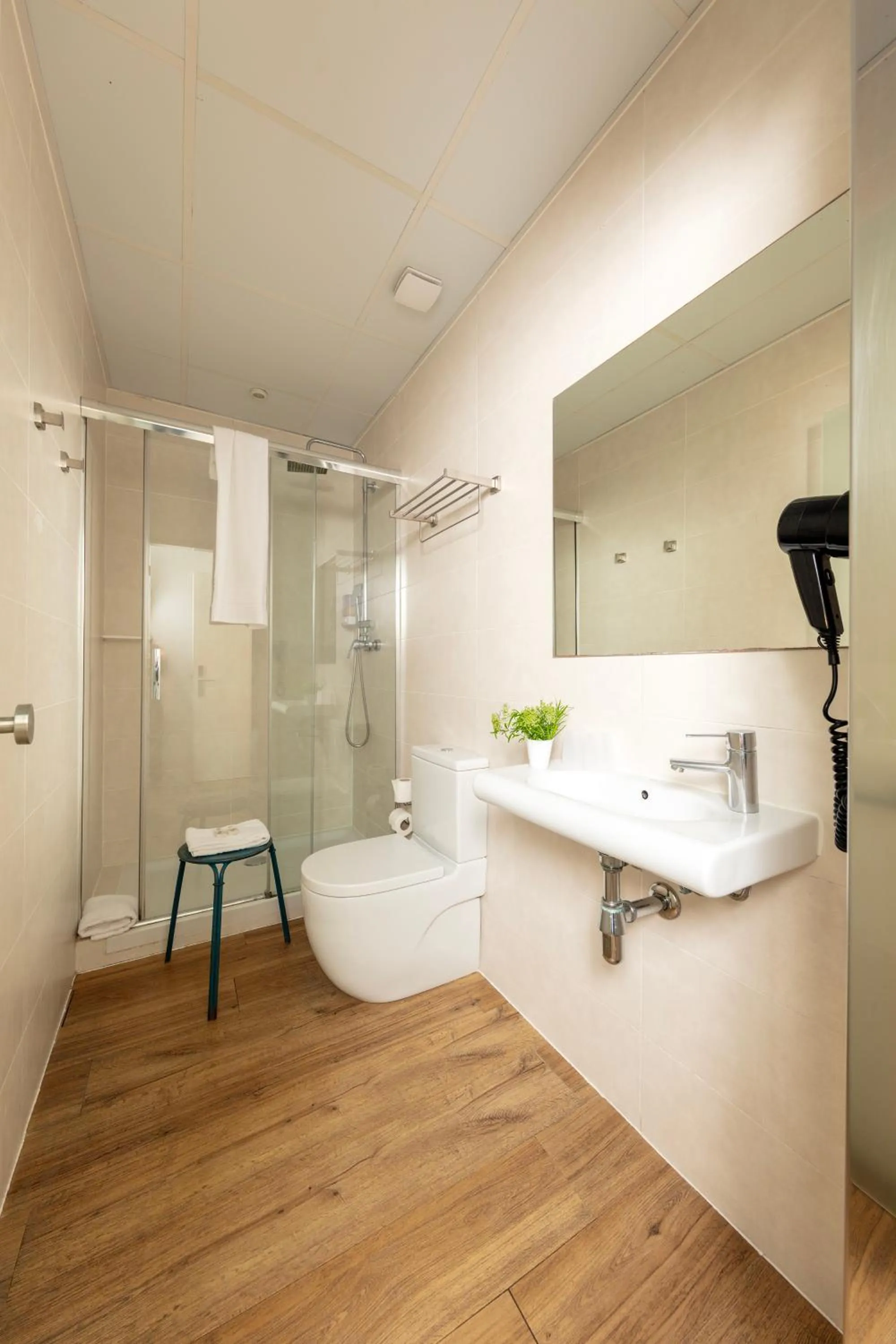 Bathroom in Som Nit Born