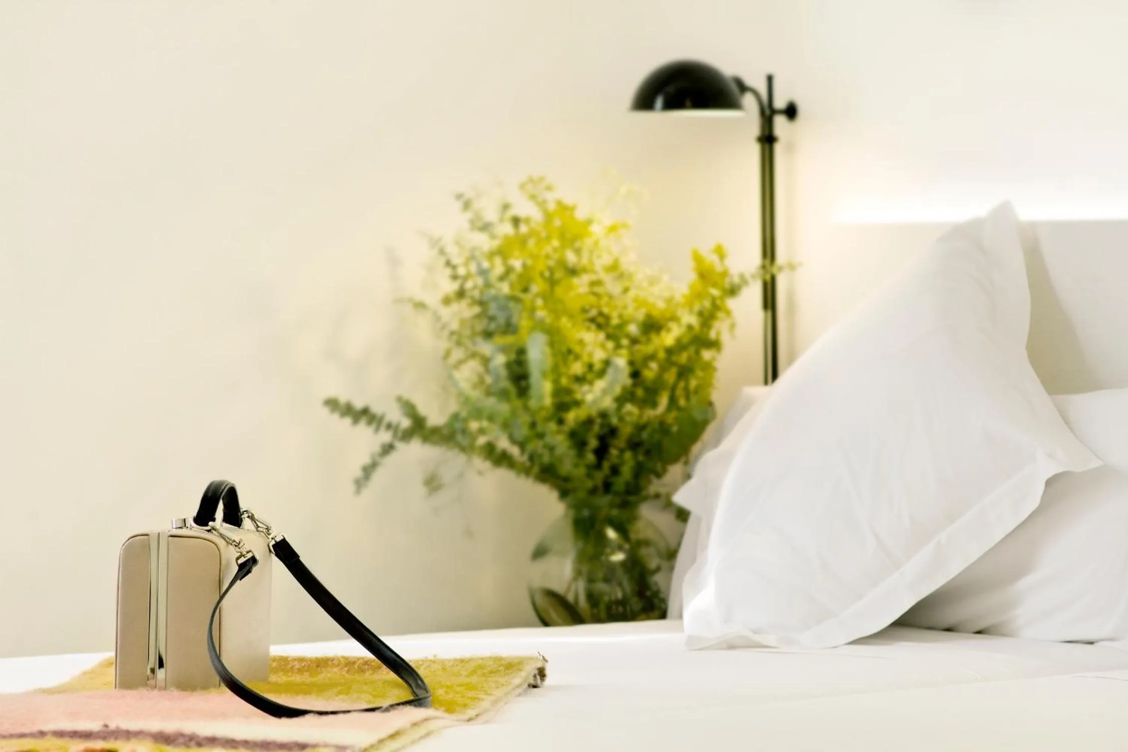 Decorative detail, Bed in Som Nit Born