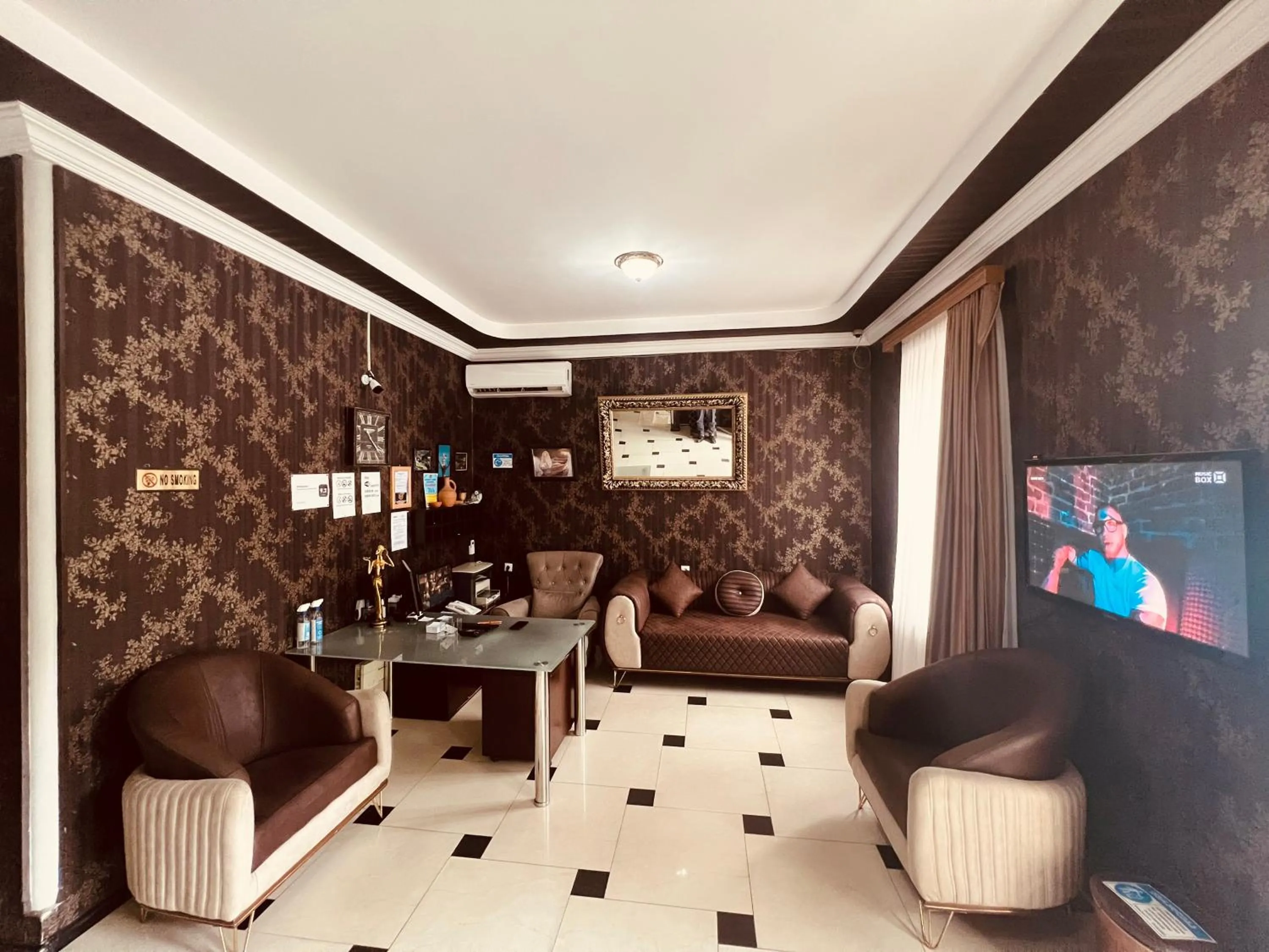 Property building in Hotel RichI G A
