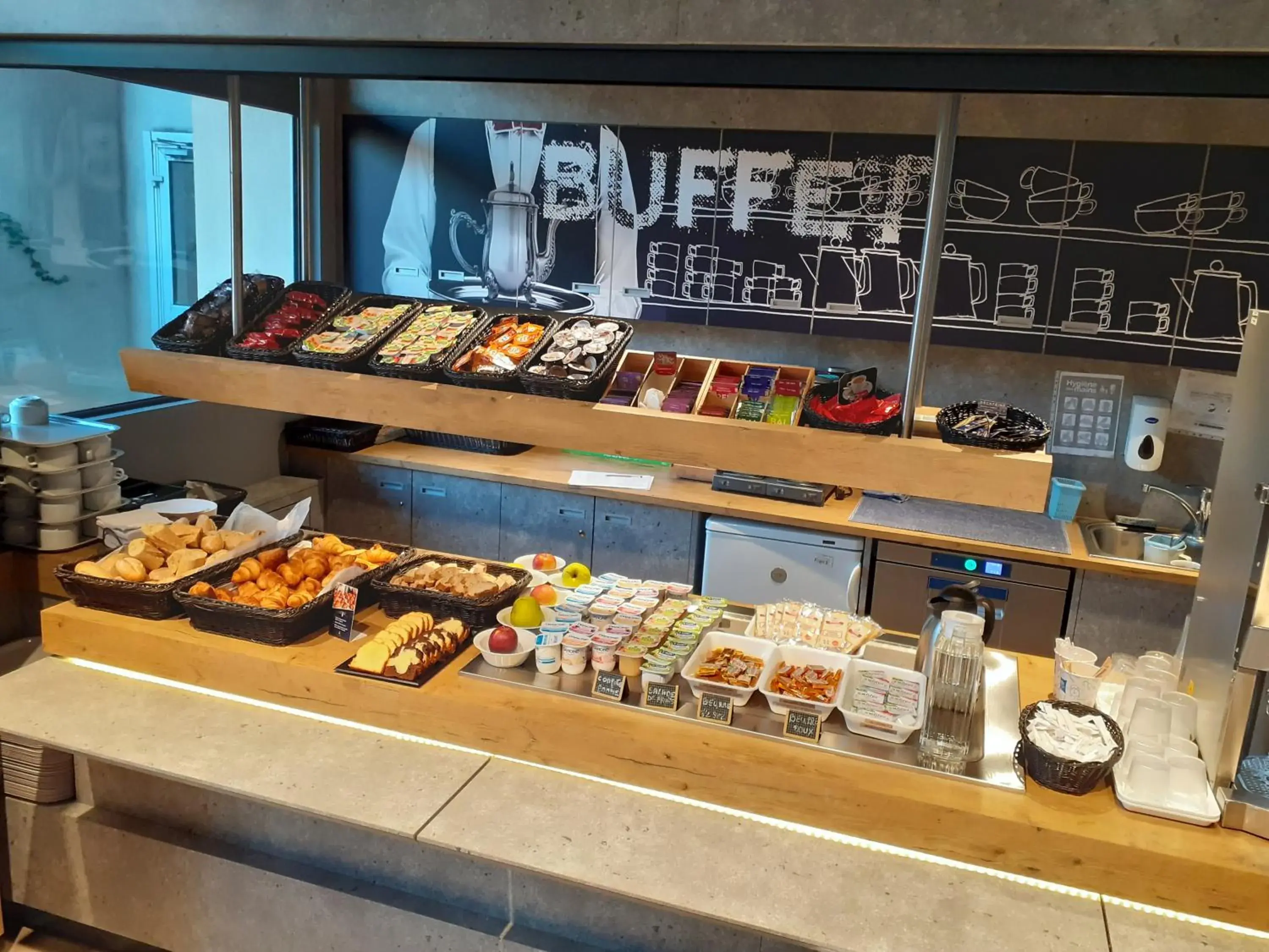 Breakfast in ibis budget Toulouse Centre Gare Breakfast in ibis budget Toulouse Centre Gare