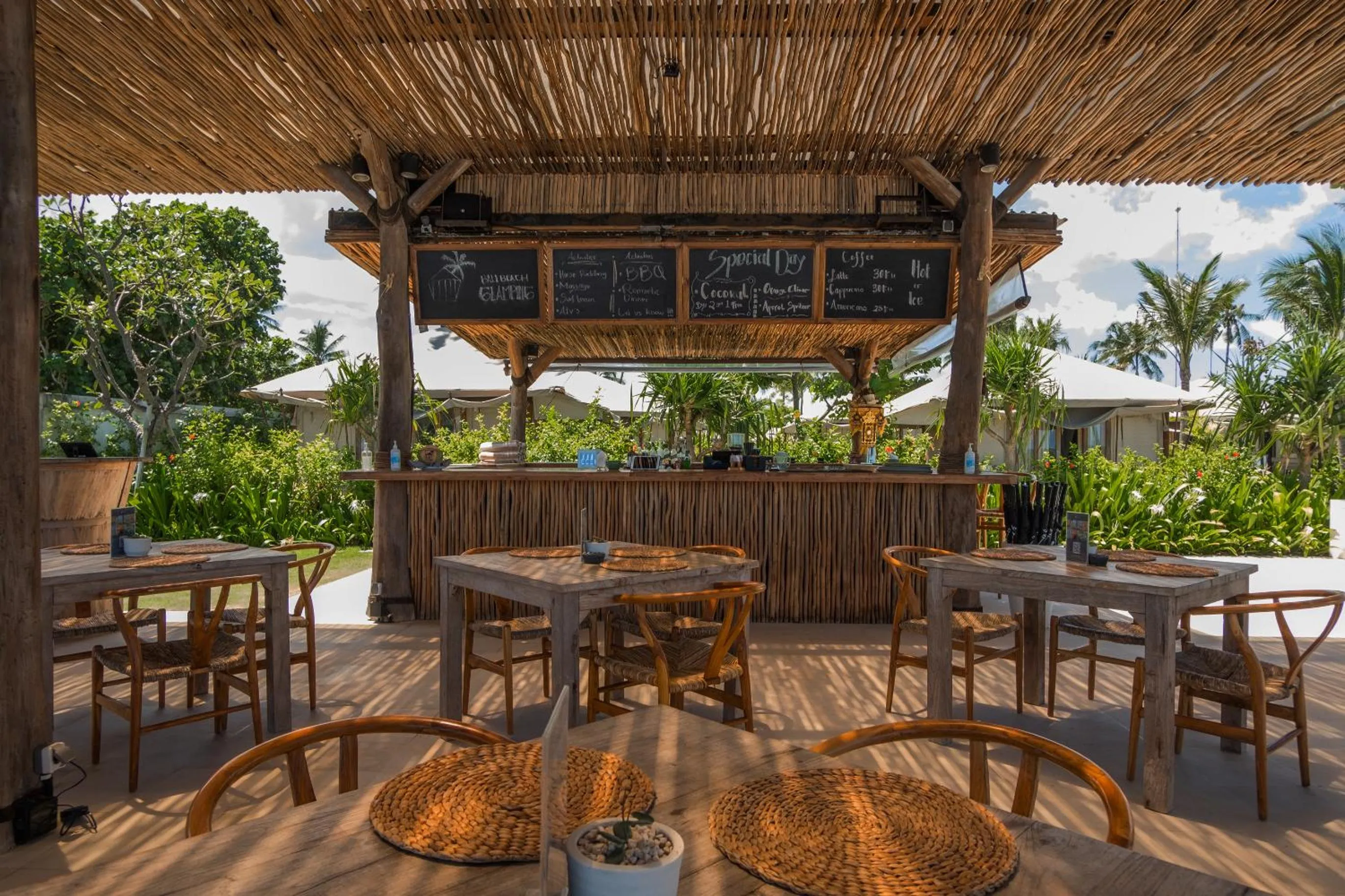 Restaurant/places to eat in Bali Beach Glamping