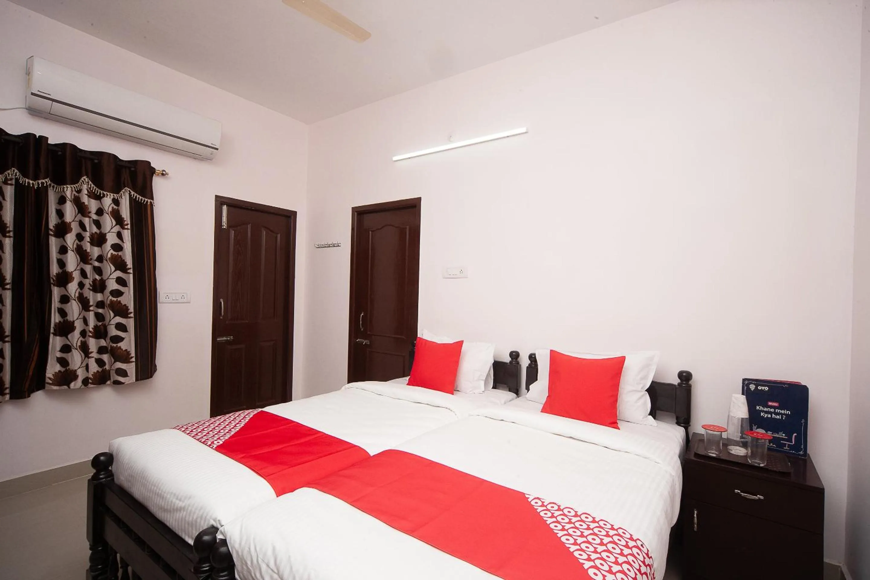 Bedroom, Bed in Hotel O Kiruba Castle