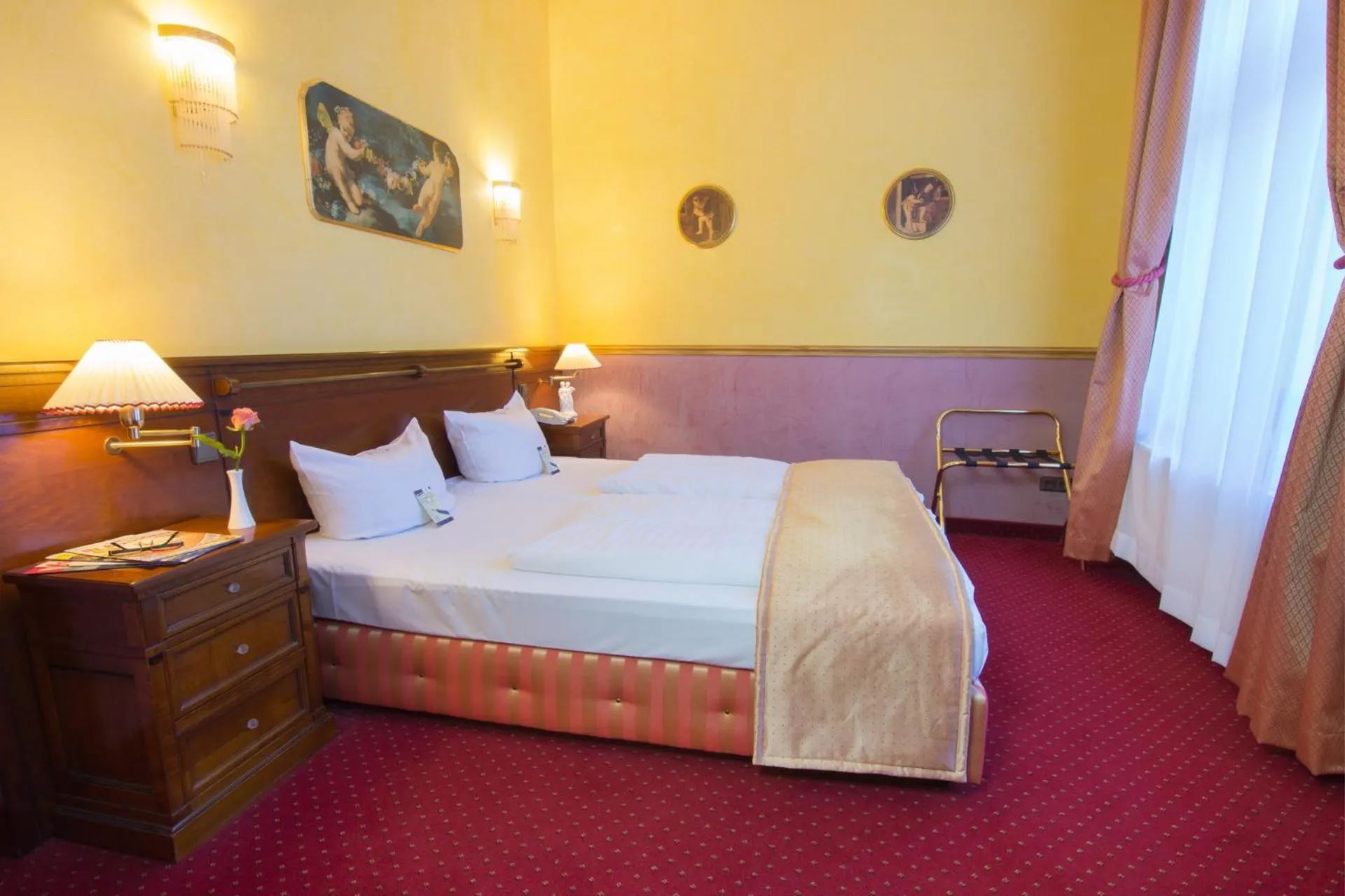 Bed in Hotel am Luisenplatz