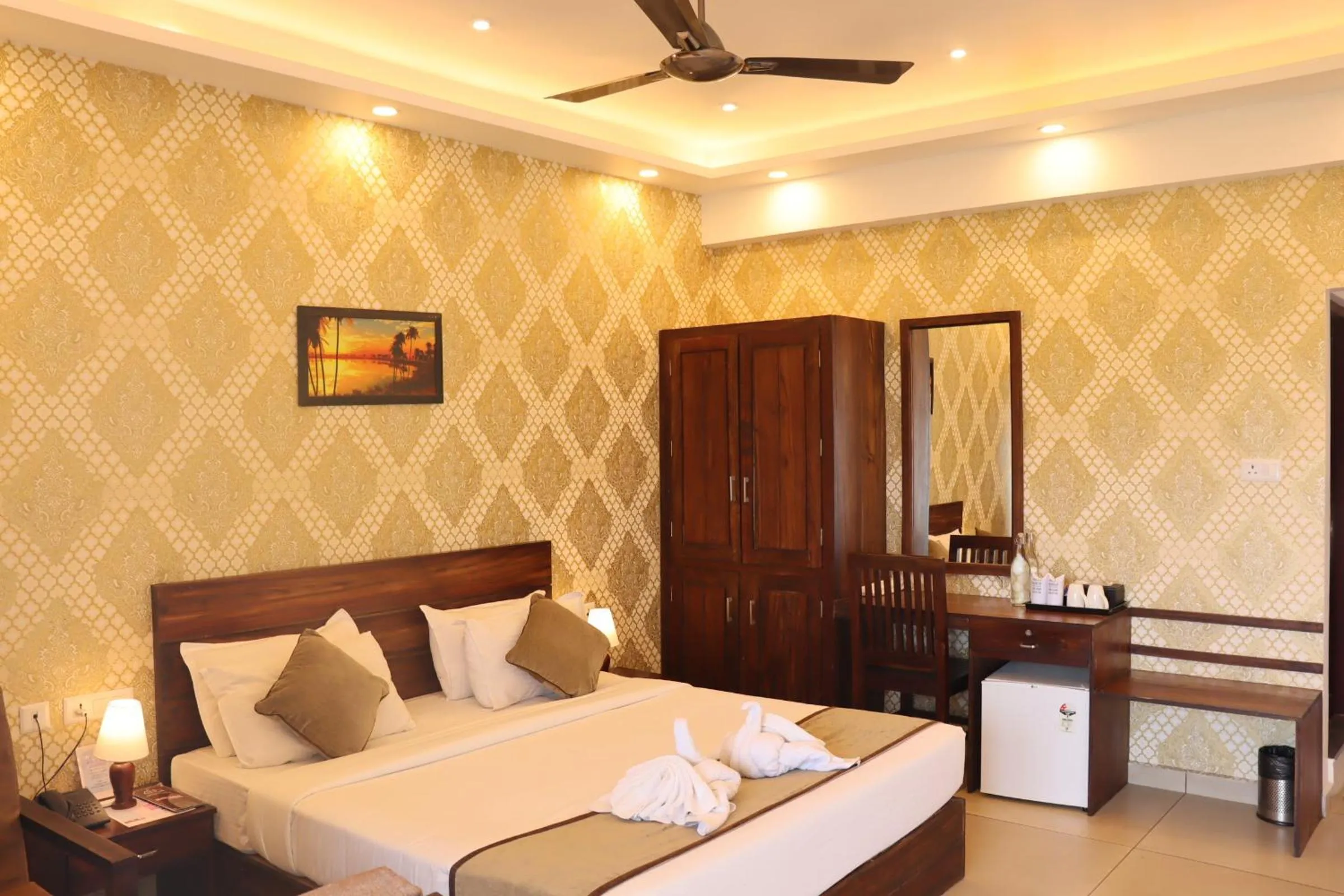 Bedroom, Bed in Pleasant Hill Resort