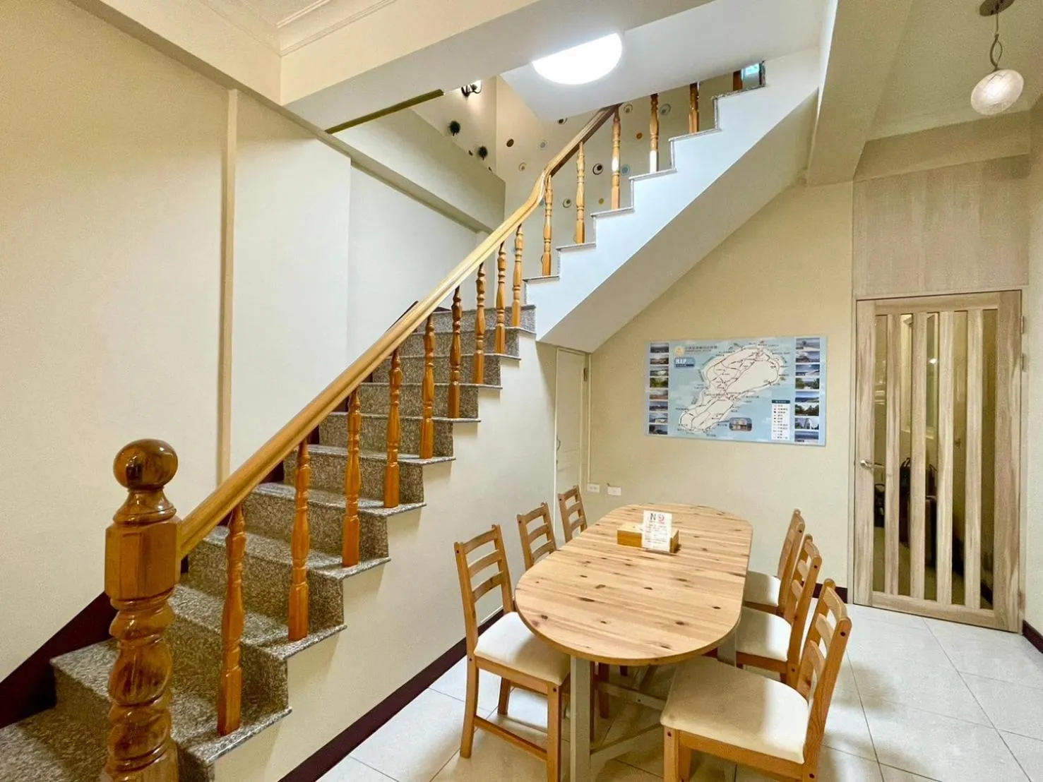 Lobby or reception in Loju sunrise inn