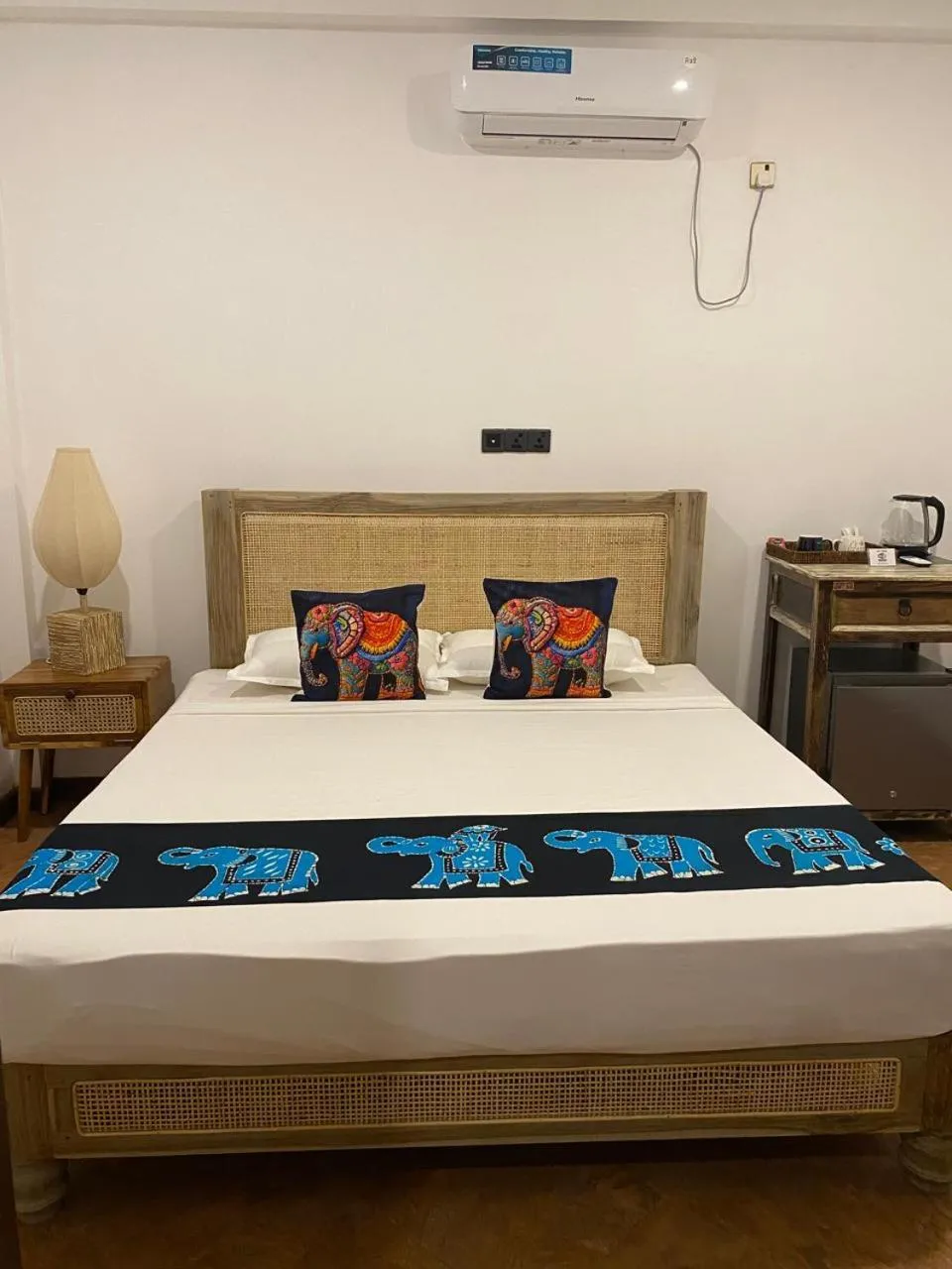 Bed in Negombo Boutique Villa