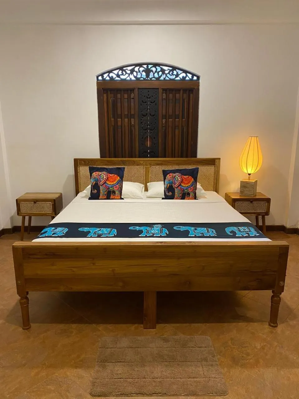Bed in Negombo Boutique Villa