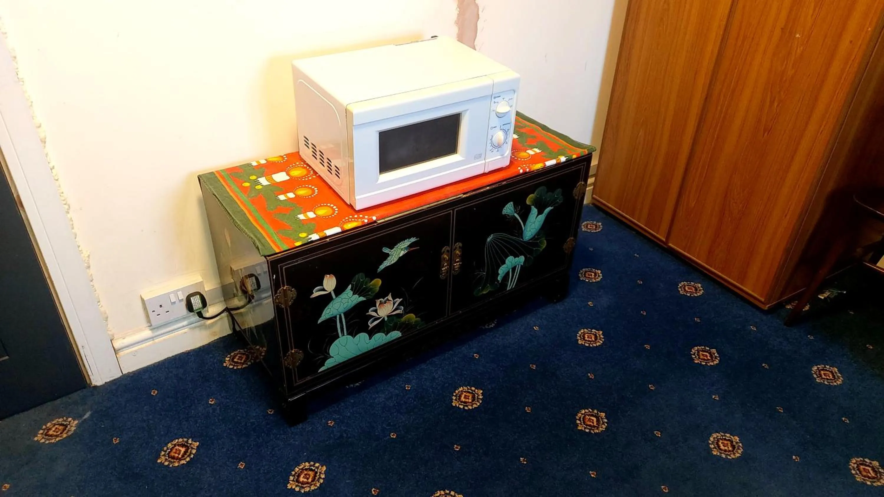 Phoenix Nights Guest House