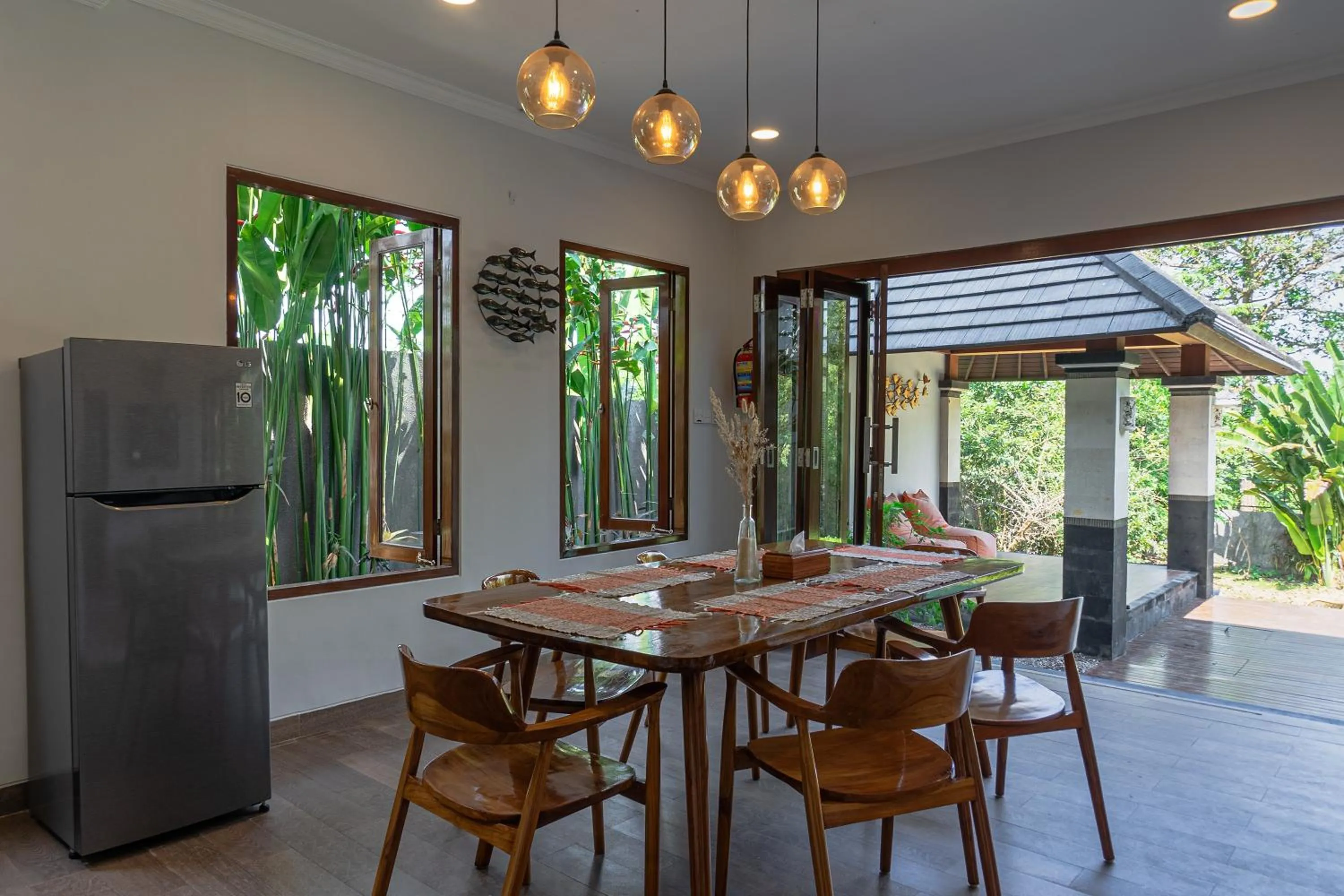 Dining area in Belle Asana