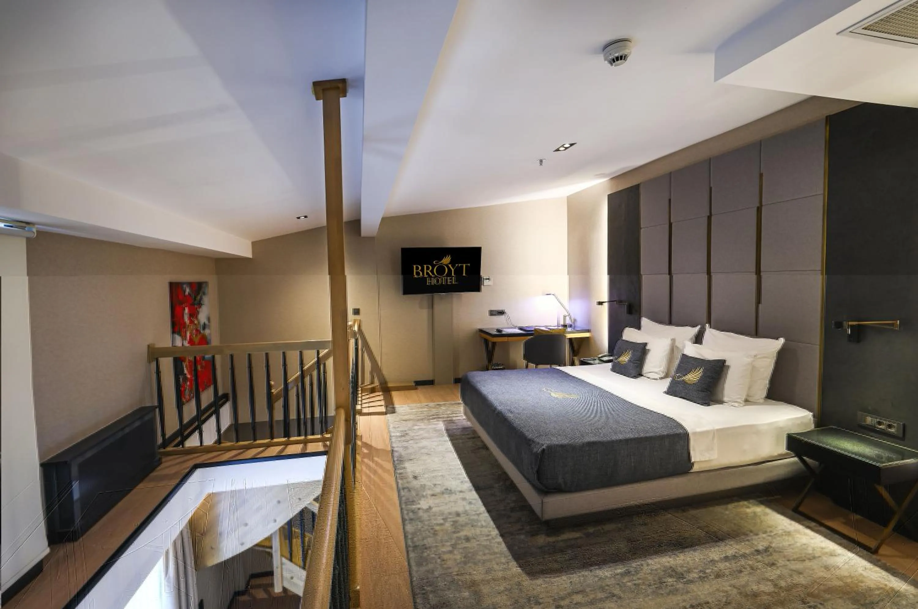 Bedroom, Bed in Broyt Hotel