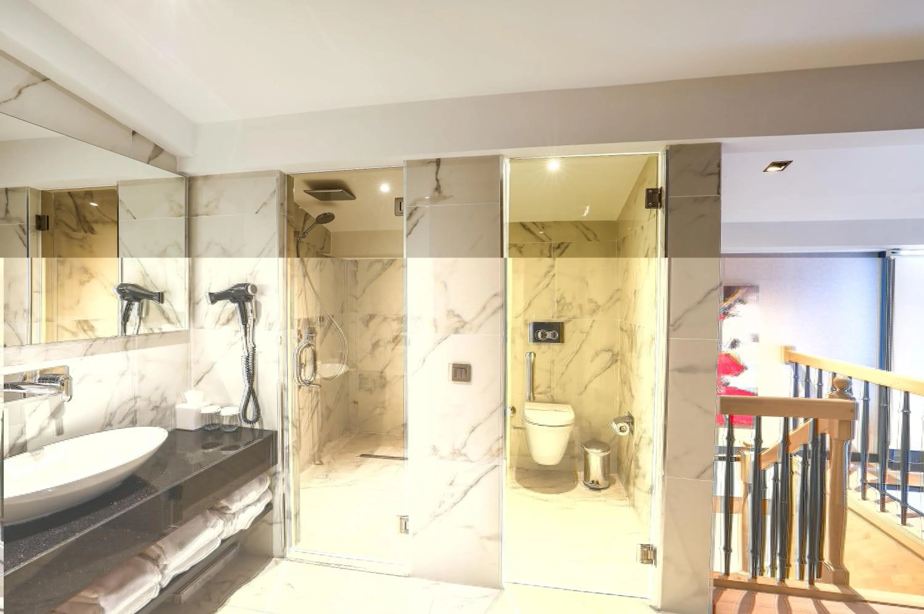 Shower in Broyt Hotel