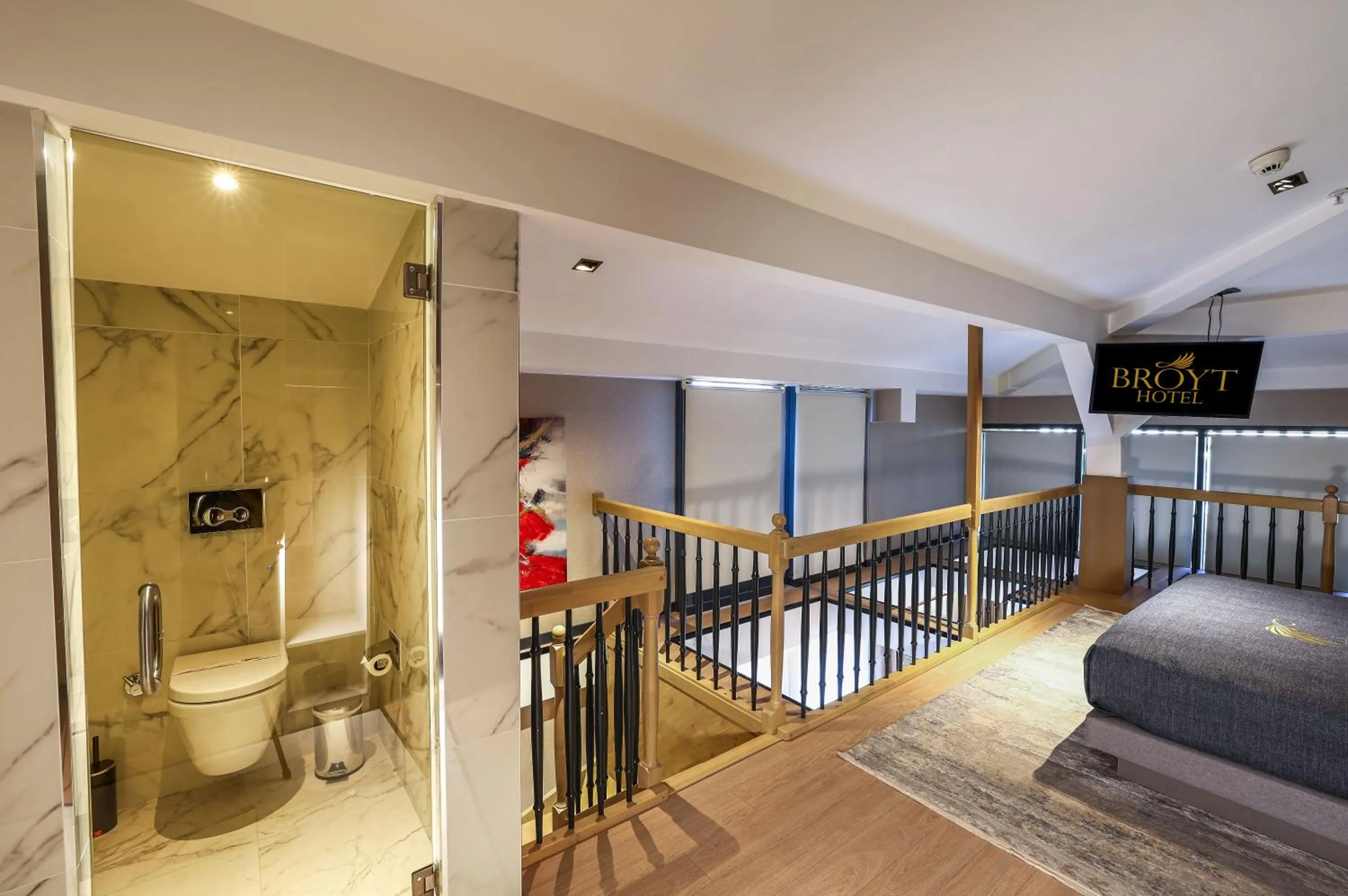 Bedroom, Bed in Broyt Hotel