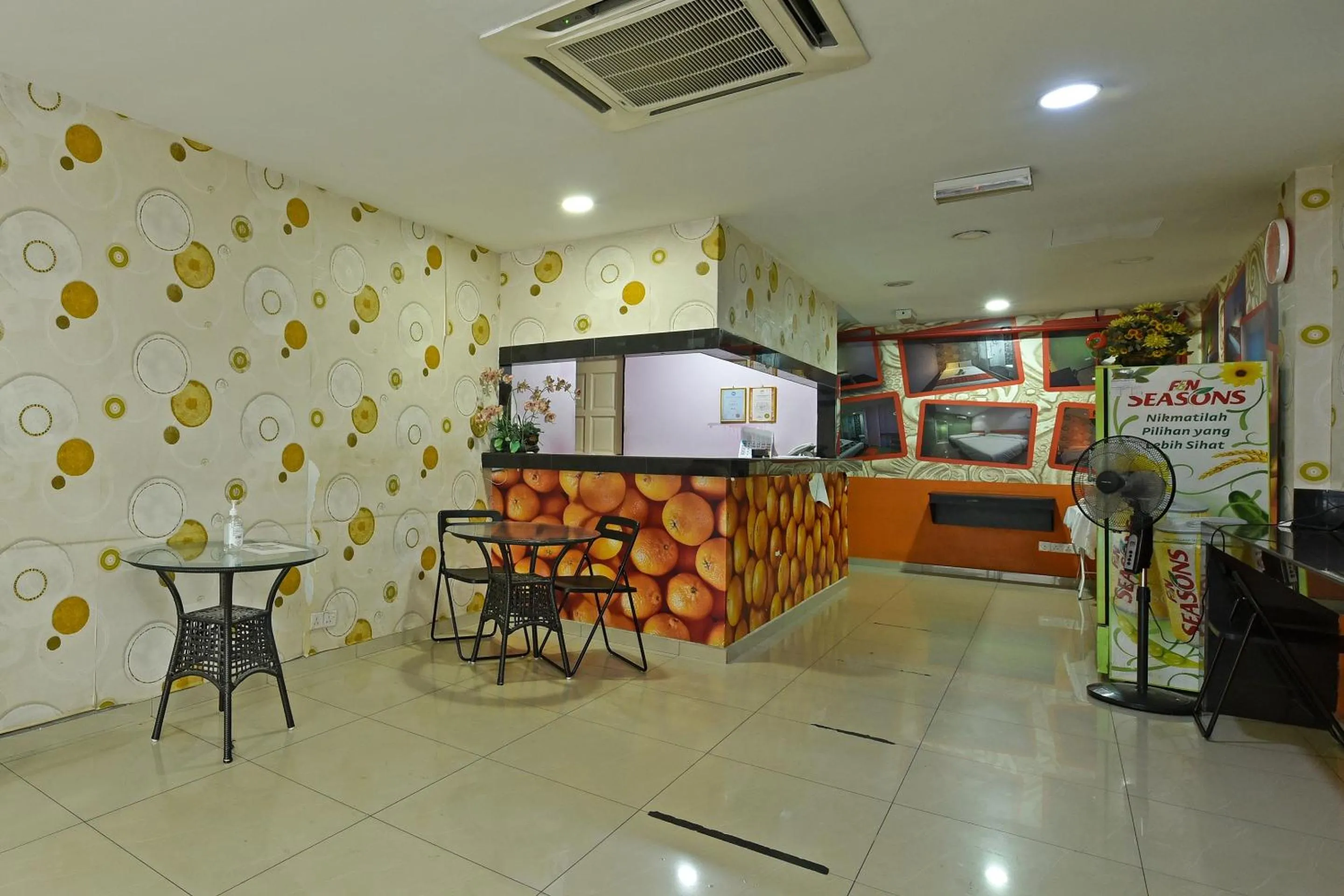 Lobby or reception in Hotel O Orange Hotel Kuala Pilah
