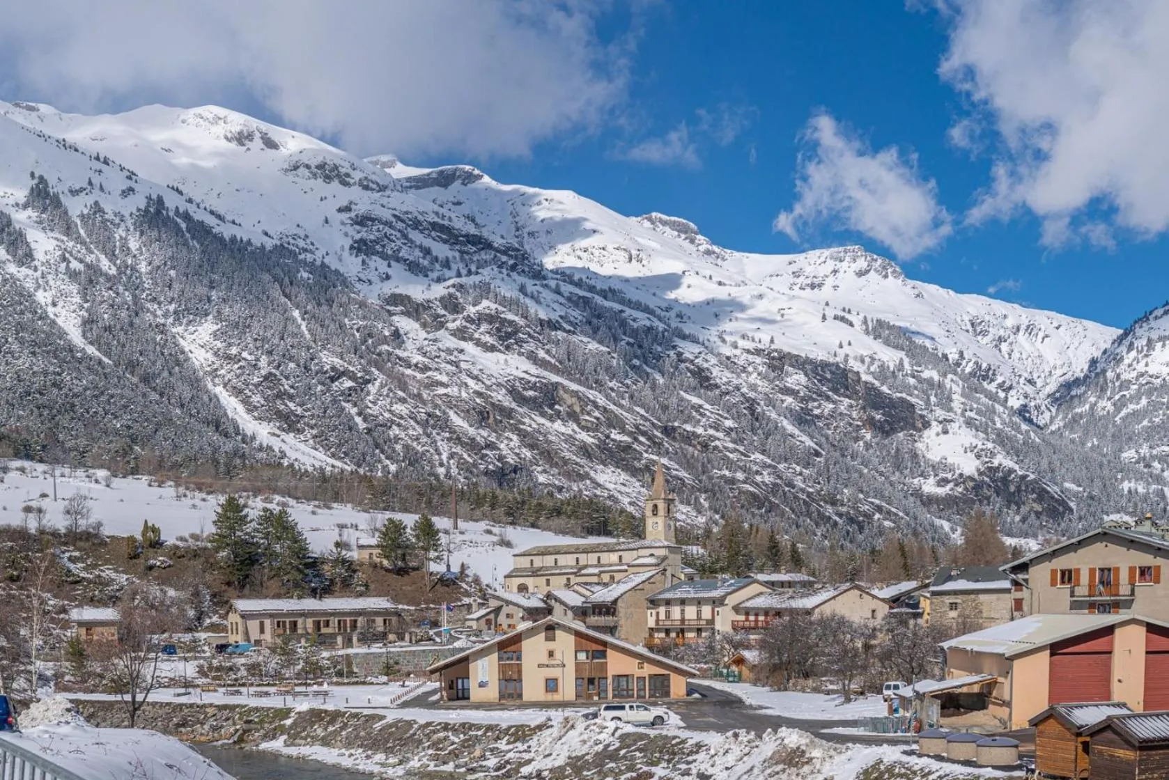 L'Outa Hotel Restaurant