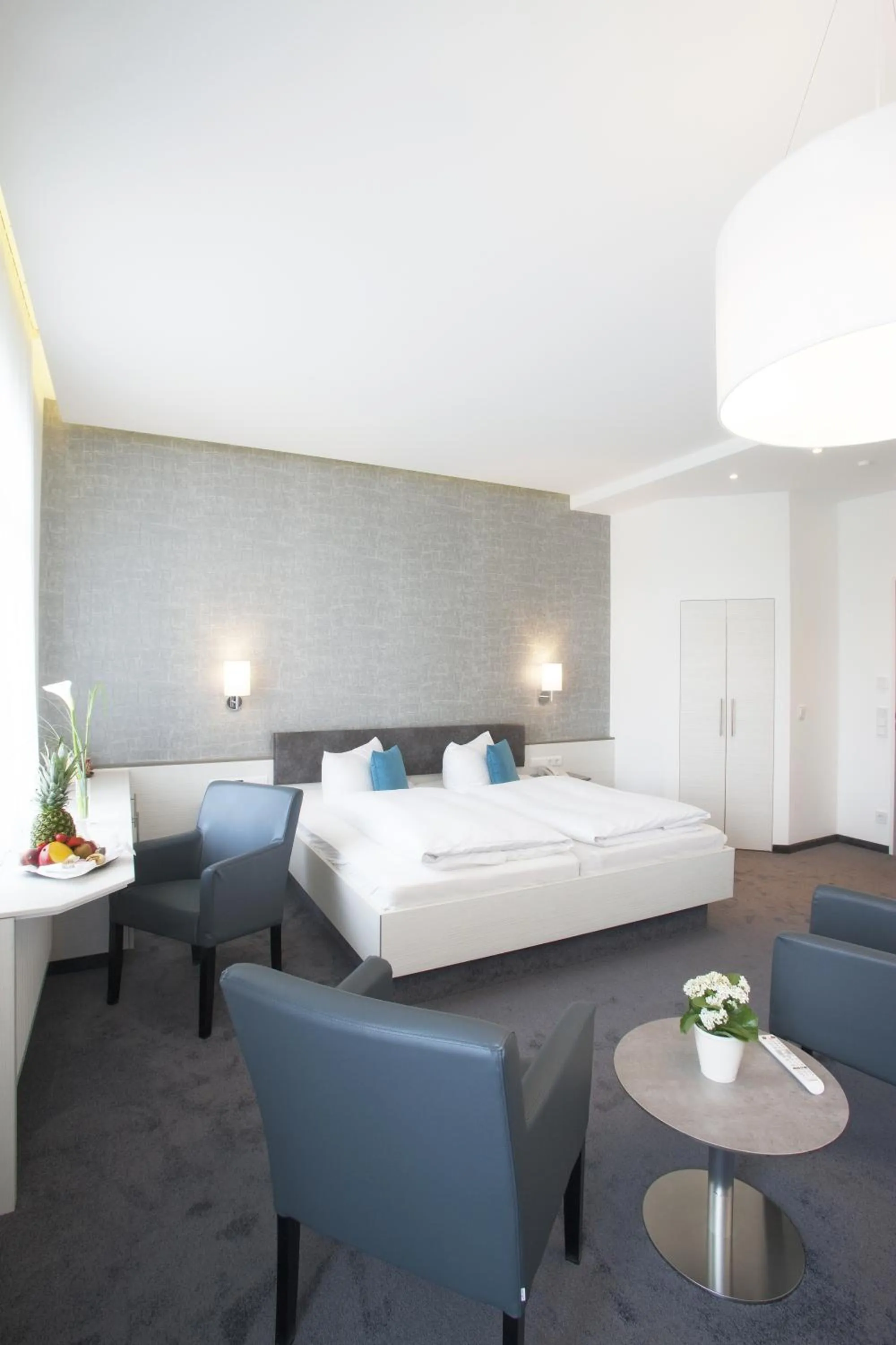 Photo of the whole room, Bed in Ebner - Boutique-Hotel & Konditorei