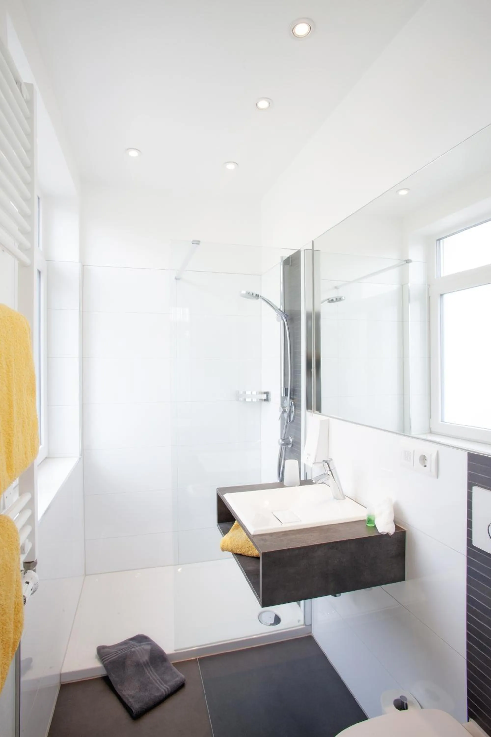 Bathroom, Bed in Ebner - Boutique-Hotel & Konditorei