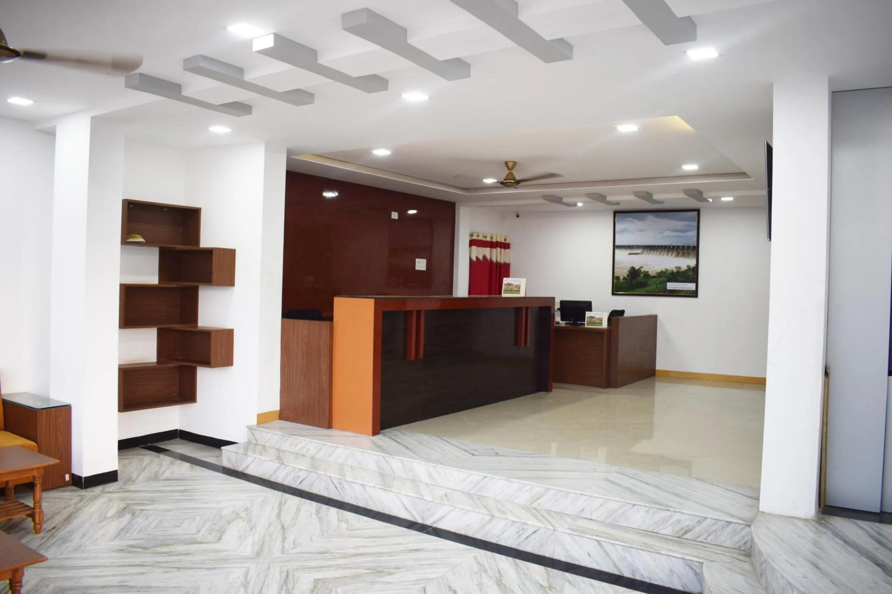 Hotel Adarsh