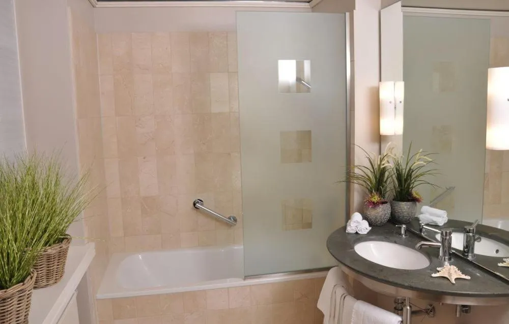 Bathroom in Hotel Eggers Hamburg