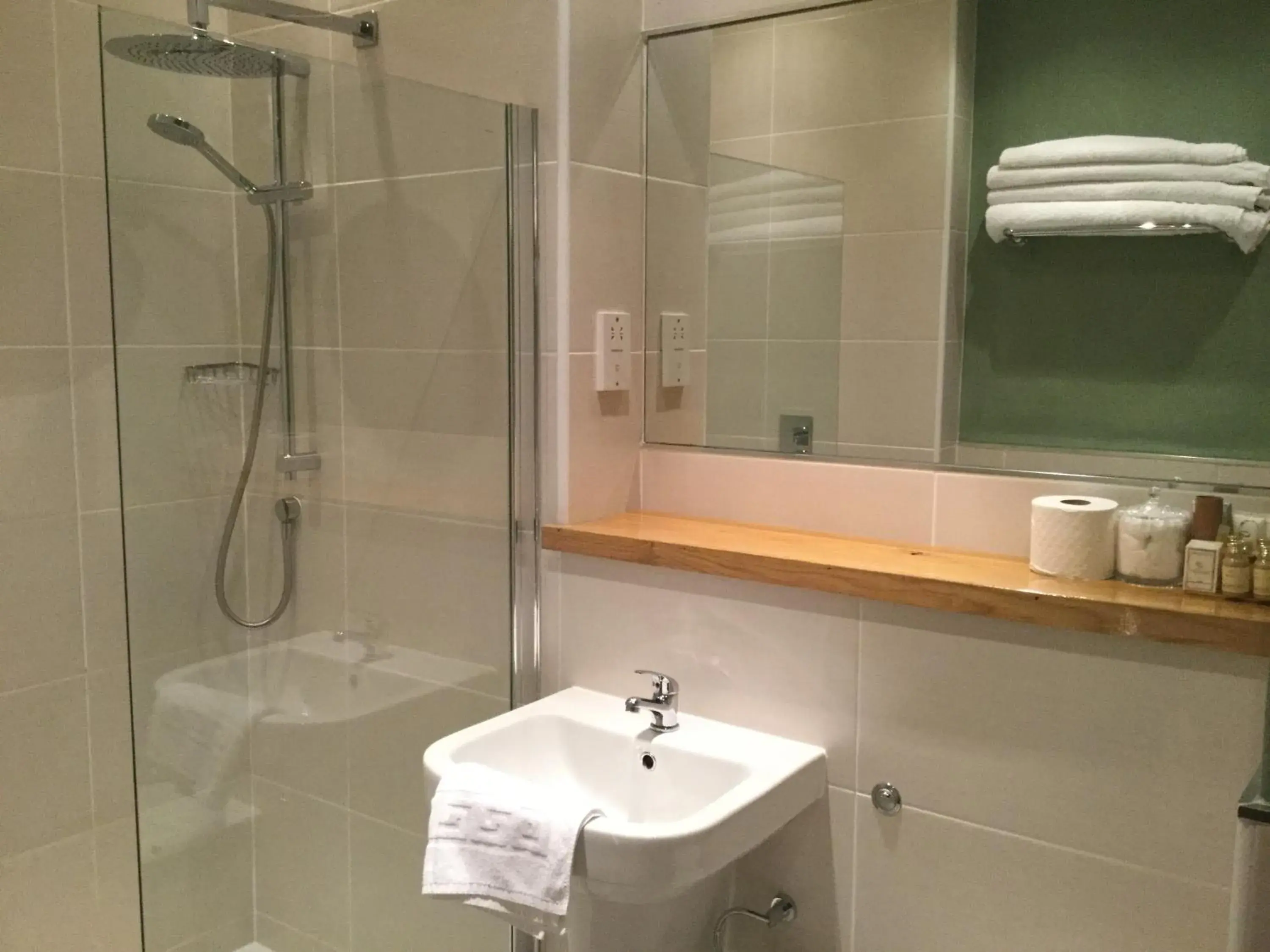 Bathroom in Ash Farm Country House Bathroom in Ash Farm Country House