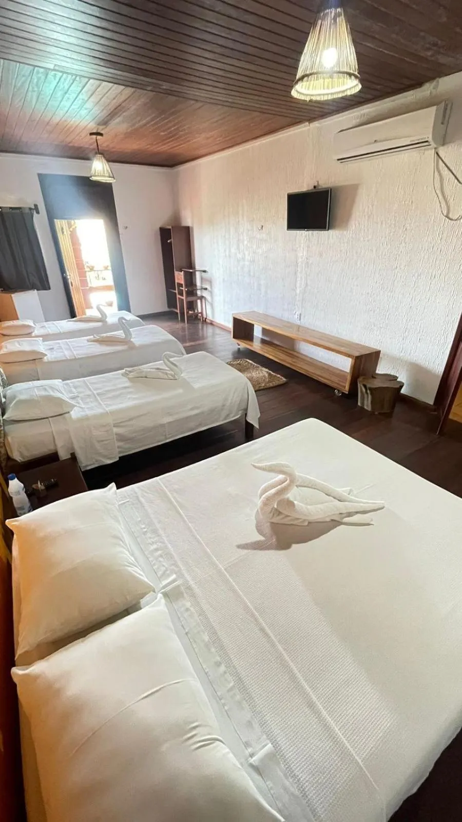 Bed in Hotel Salinopolis e kitepoint