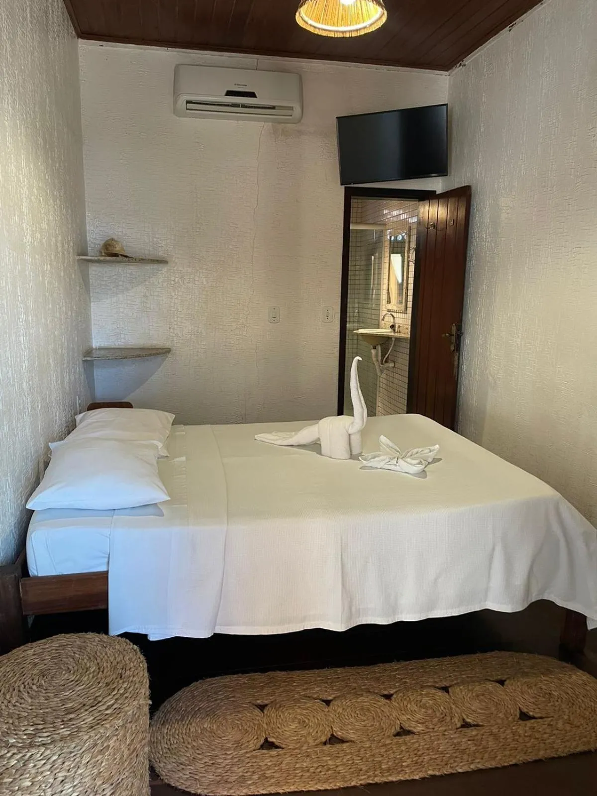 Bed in Hotel Salinopolis e kitepoint