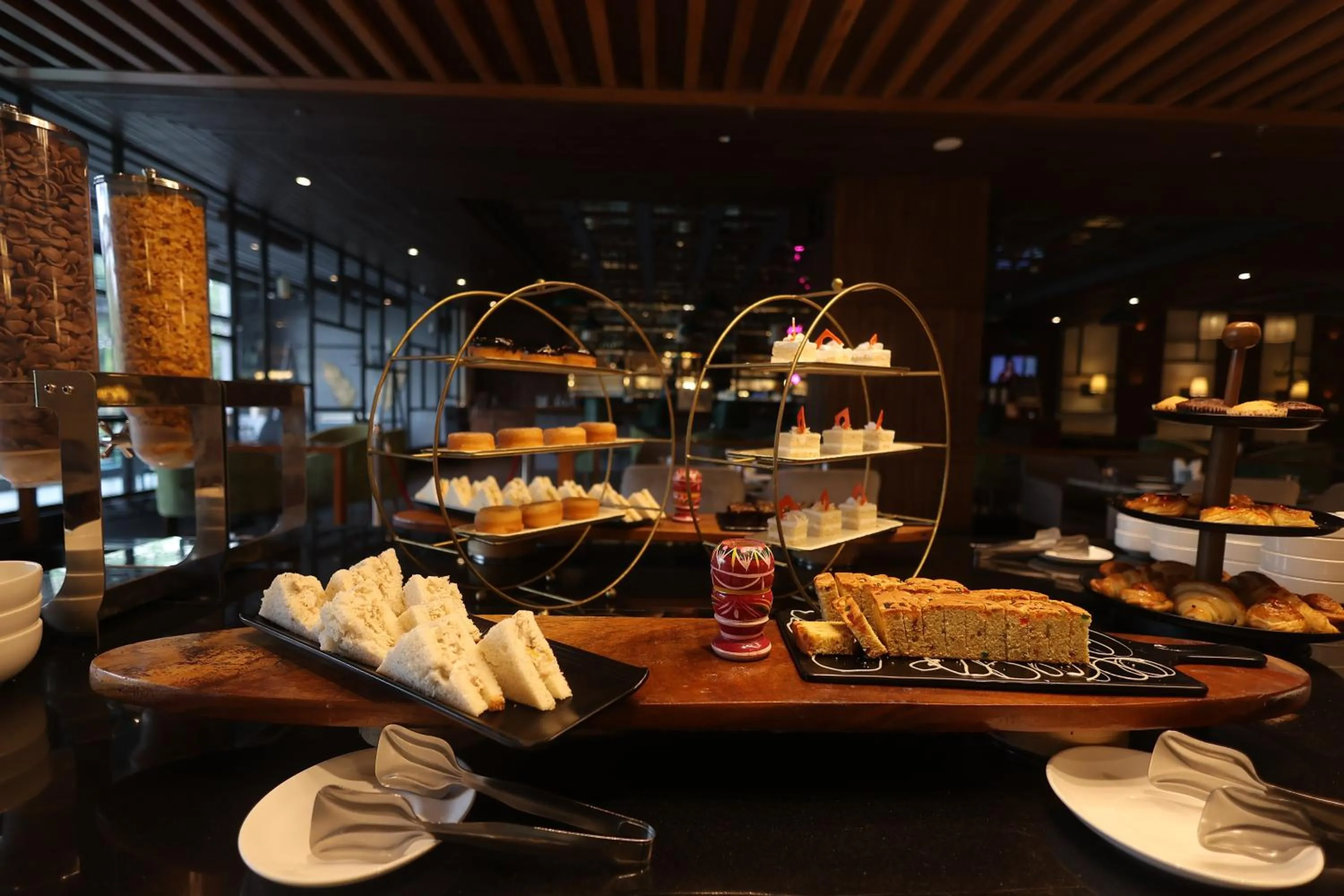 Restaurant/places to eat in Hotel Polo Towers Agartala