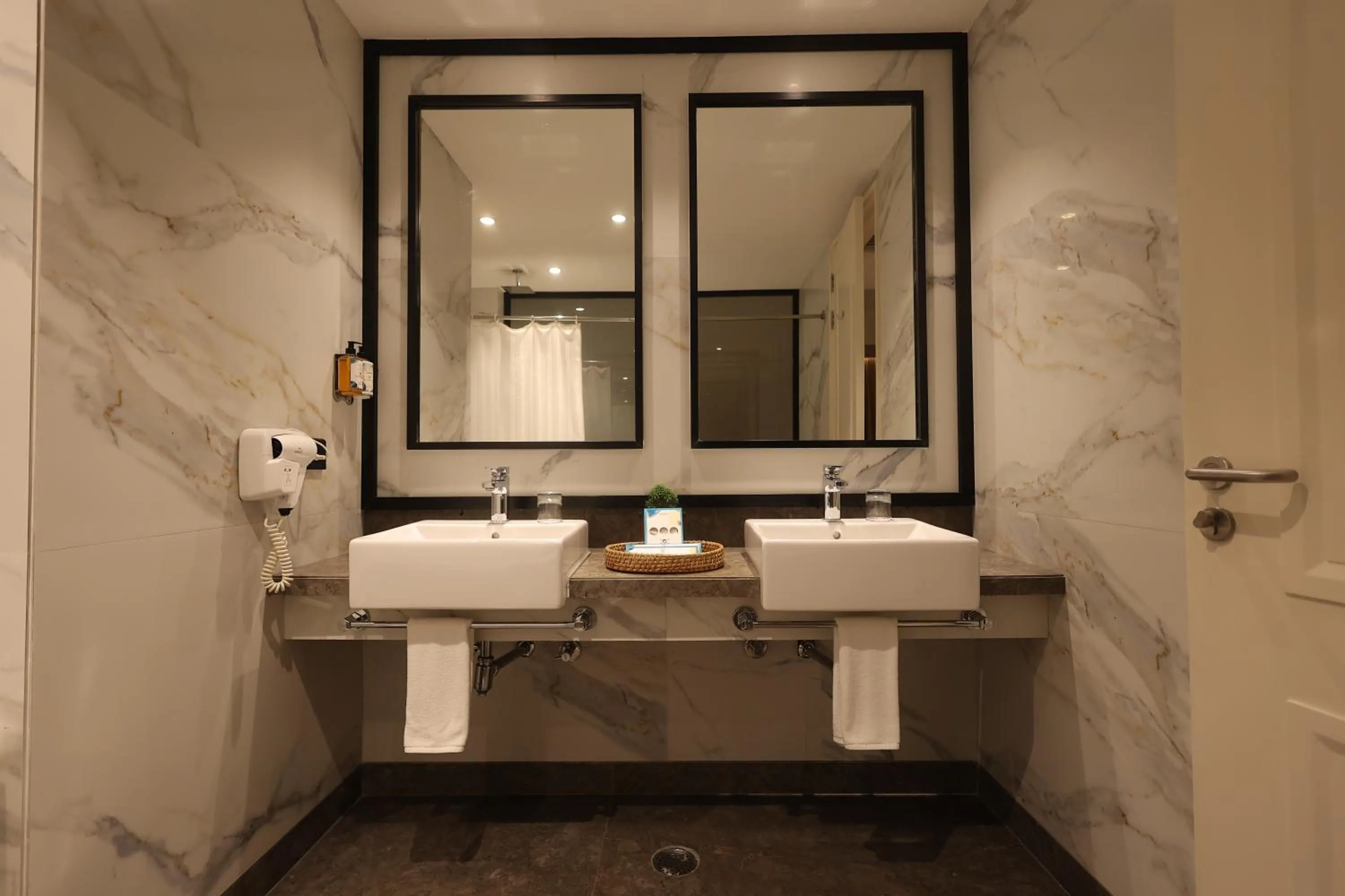 Bathroom in Hotel Polo Towers Agartala