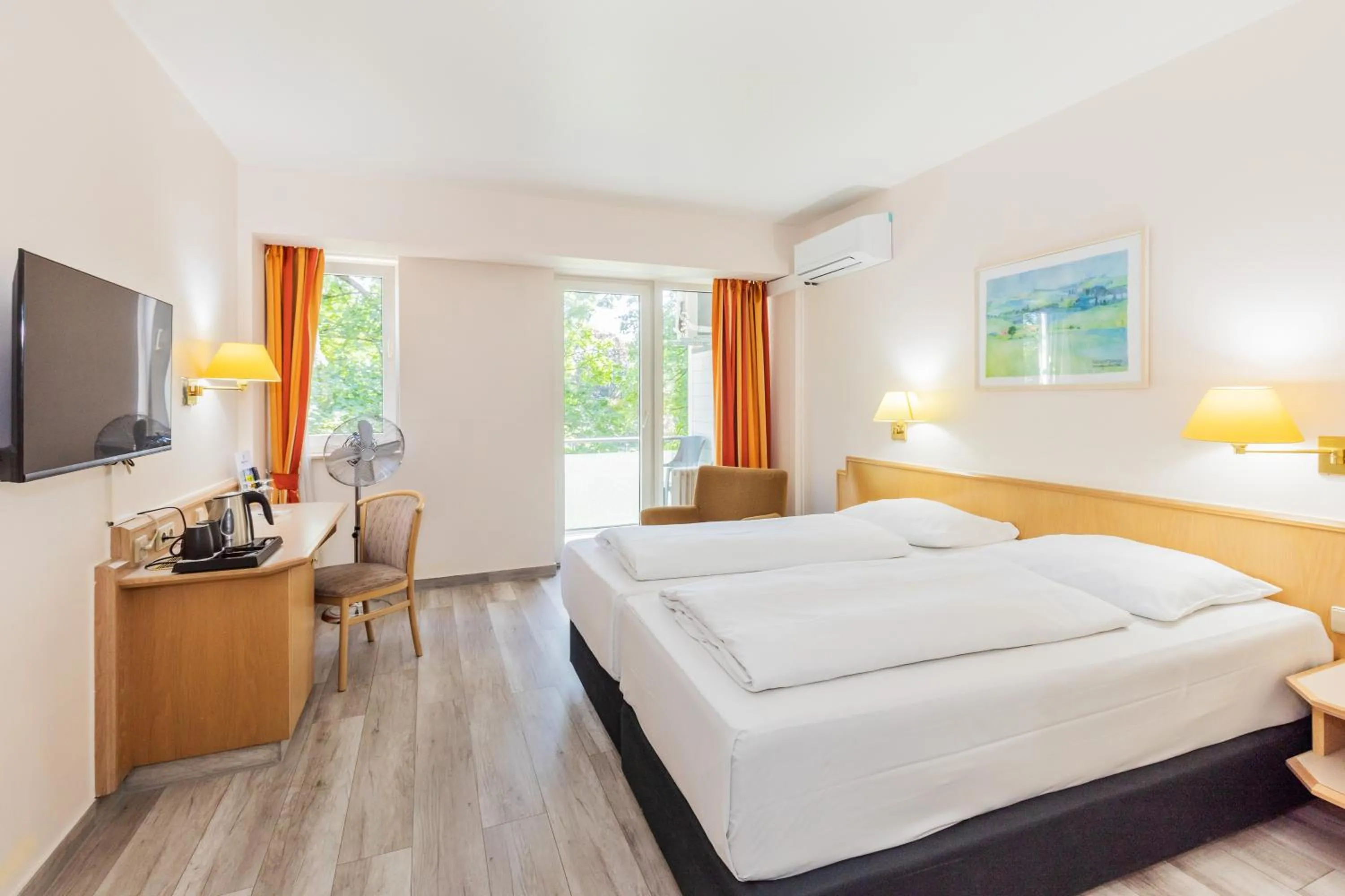 Staff, Bed in Parkhotel Frankfurt Airport