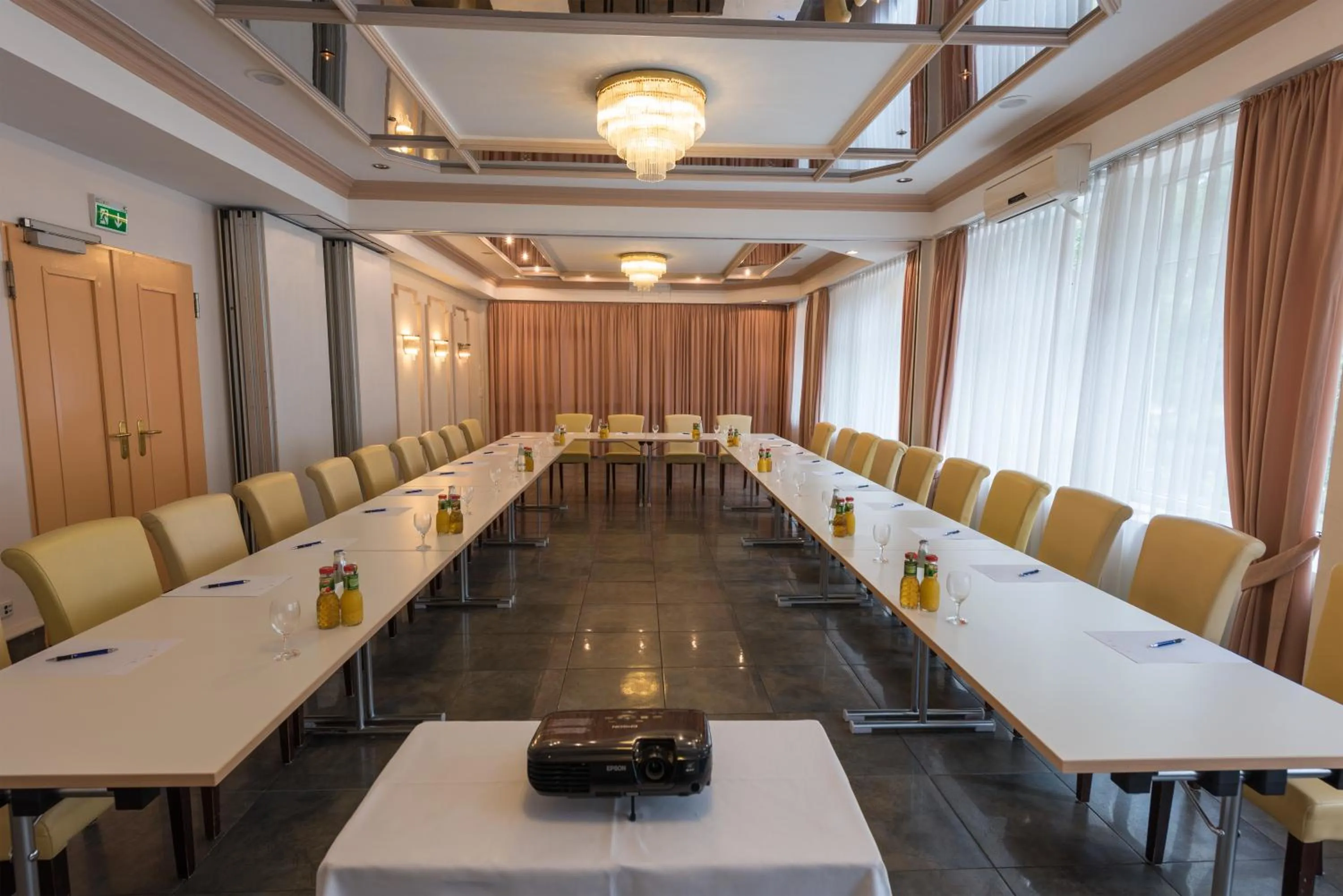 Business facilities in Parkhotel Frankfurt Airport