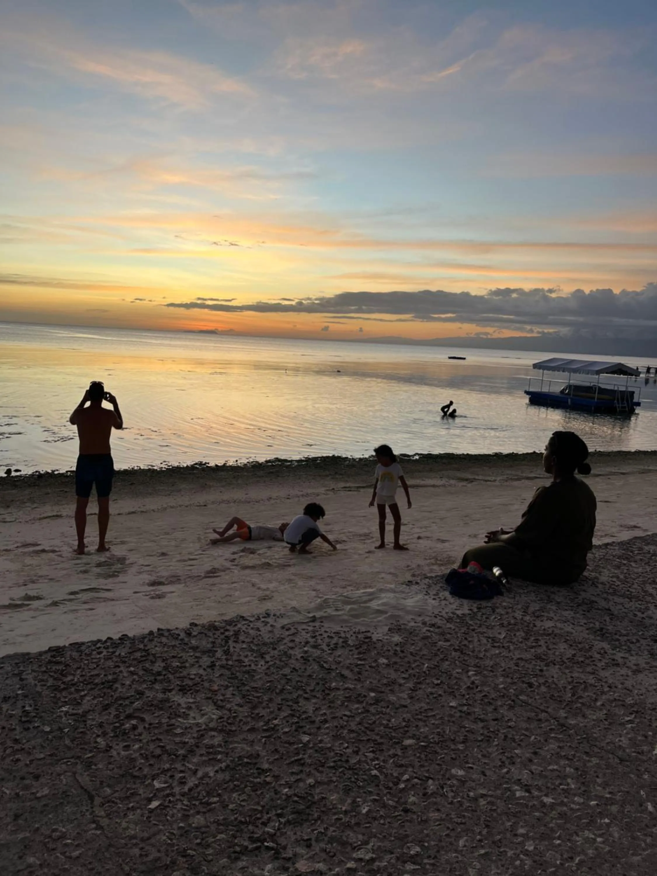 Sea view in GOLDEN SUNSET INN