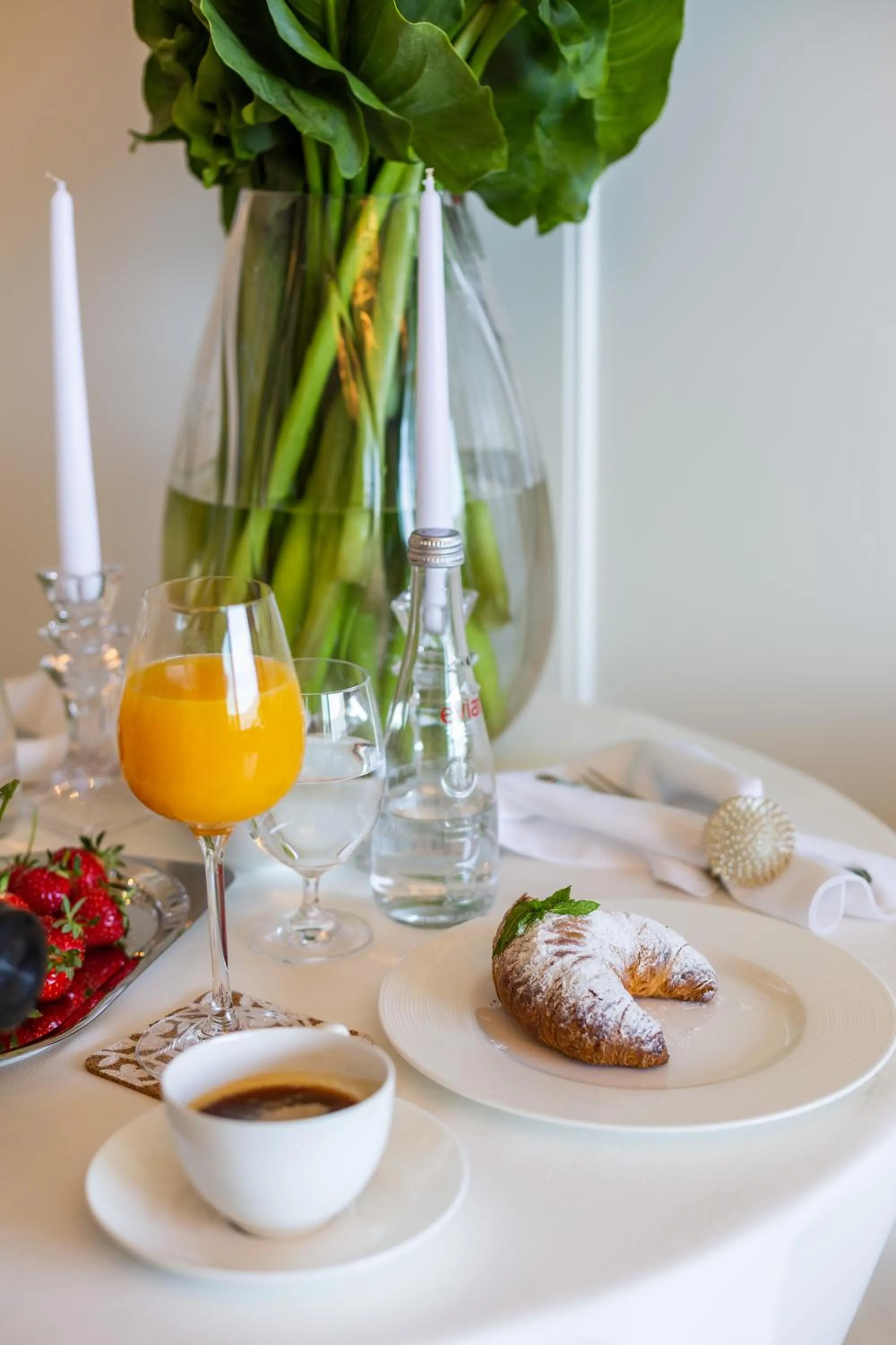 Continental breakfast in Boutique Hotel Vissi d'Arte