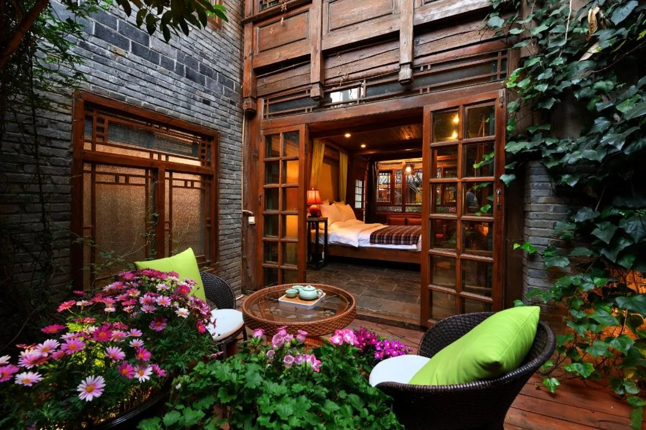 Blossom Hill Inn Lijiang Neverland