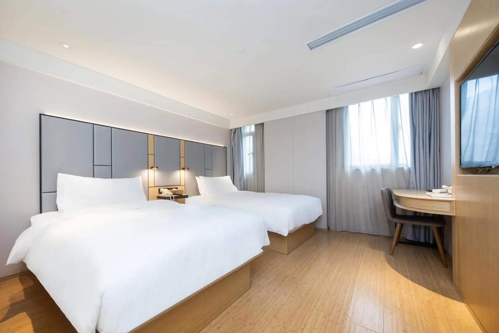 Ji Hotel (Shanghai Bund Ningbo Road)