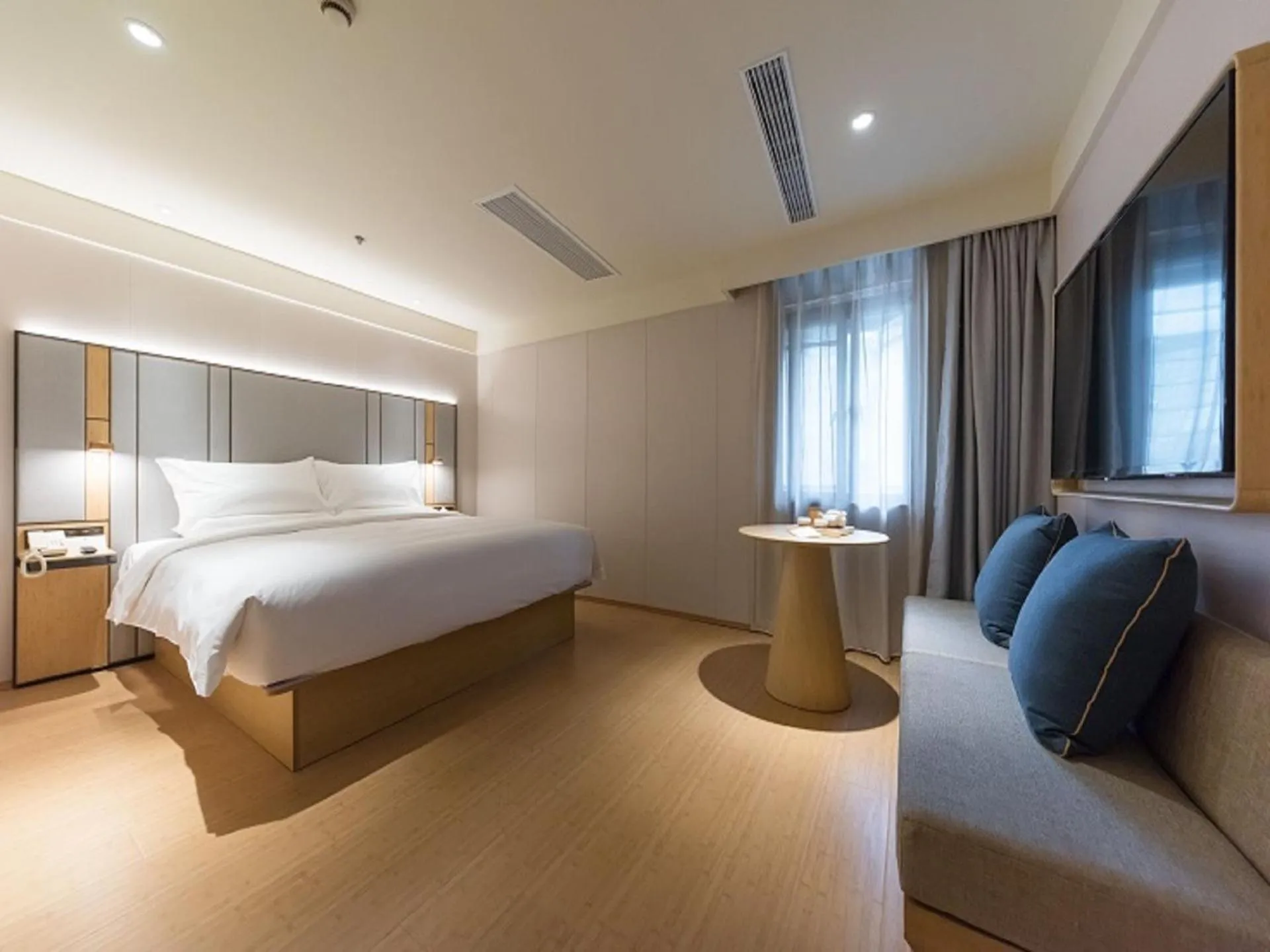 Ji Hotel (Shanghai Bund Ningbo Road)