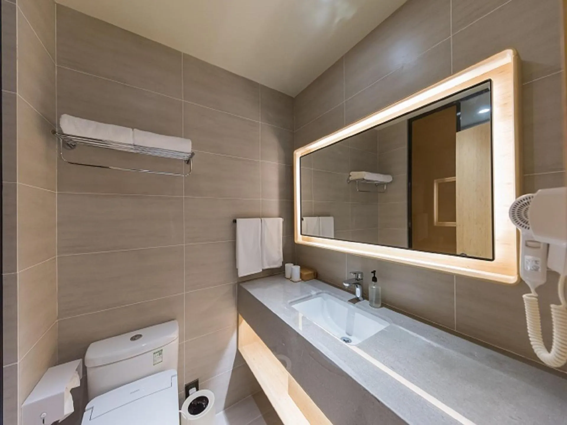 Ji Hotel (Shanghai Bund Ningbo Road)