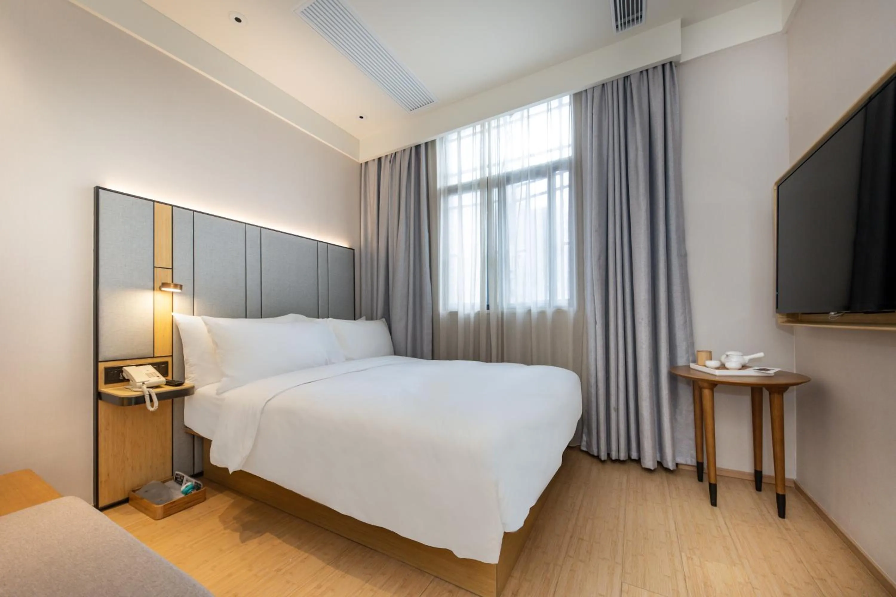 Ji Hotel (Shanghai Bund Ningbo Road)